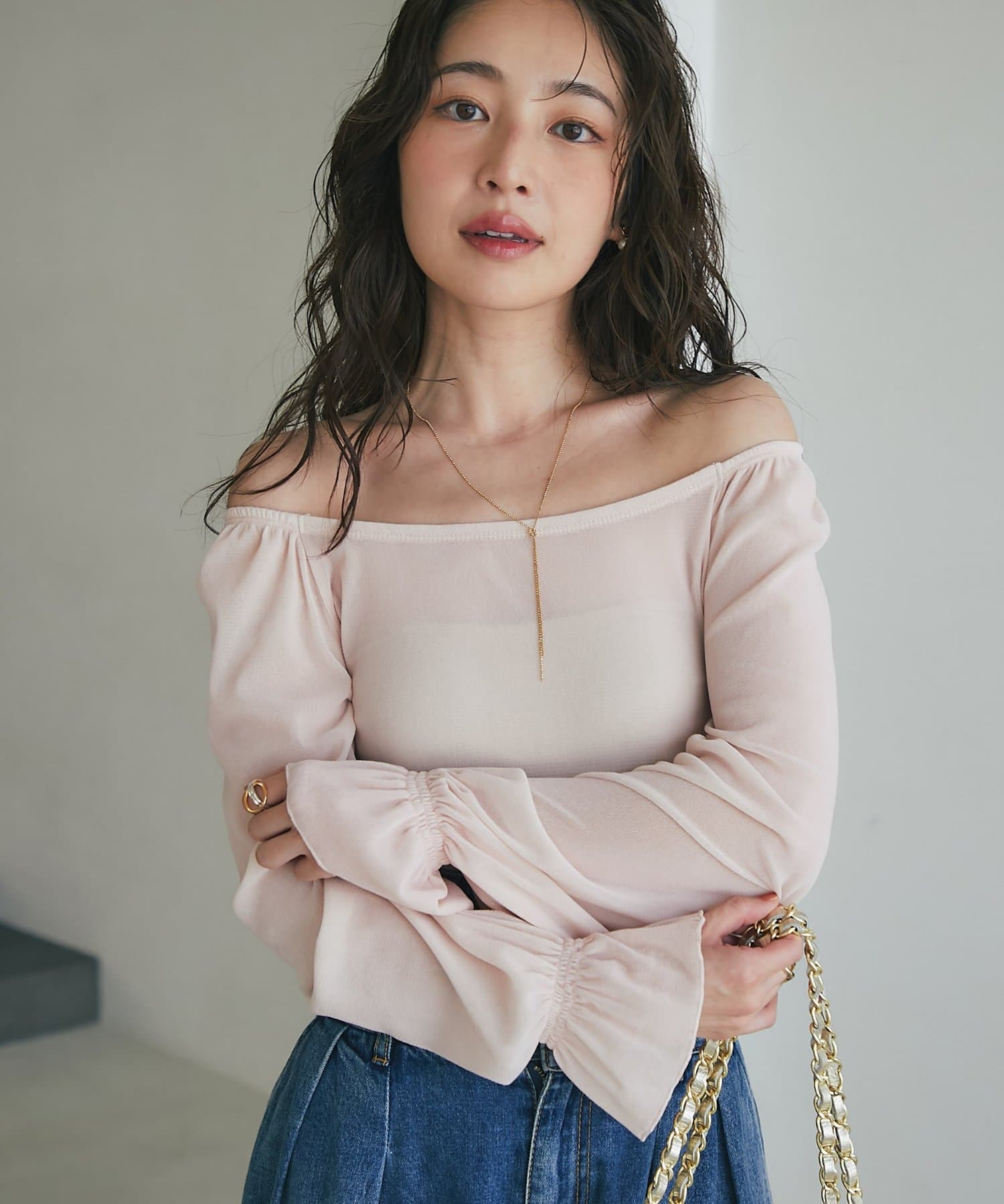 La boutique BonBon(ラブティックボンボン) 【KAZUMI監修カラーあり】フロッキーチュールスクエアネックカットソー