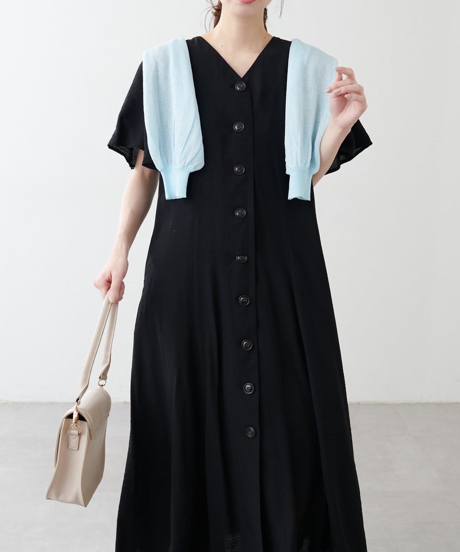 NICE CLAUP / OLIVE des OLIVE OUTLET(ナイスクラップ  / オリーブ デ オリーブ アウトレット) 【natural couture】釦開きフレアスリーブワンピース