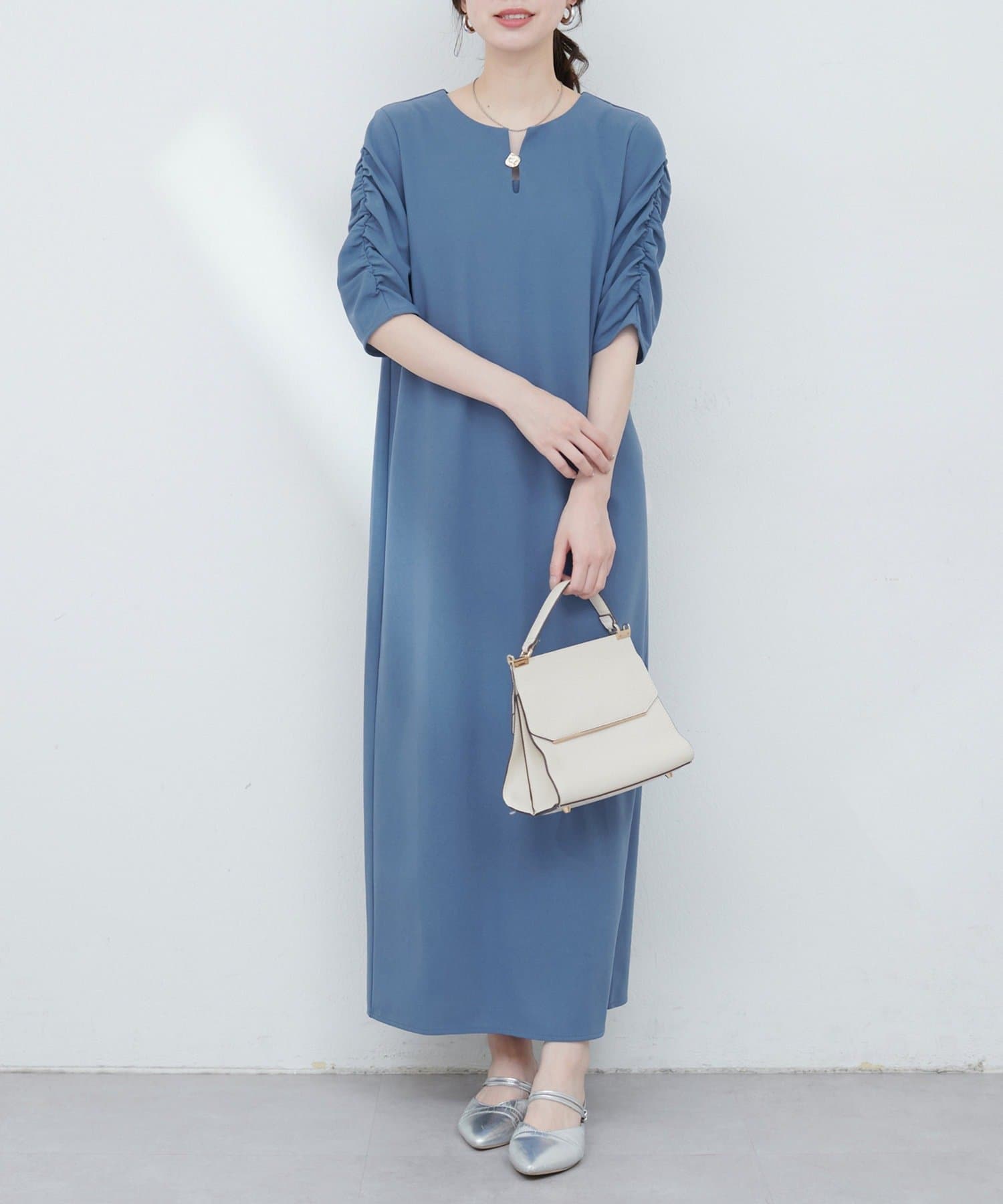 NICE CLAUP / OLIVE des OLIVE OUTLET(ナイスクラップ  / オリーブ デ オリーブ アウトレット) 【natural couture】ベルト付きボリューム袖ストレッチワンピース