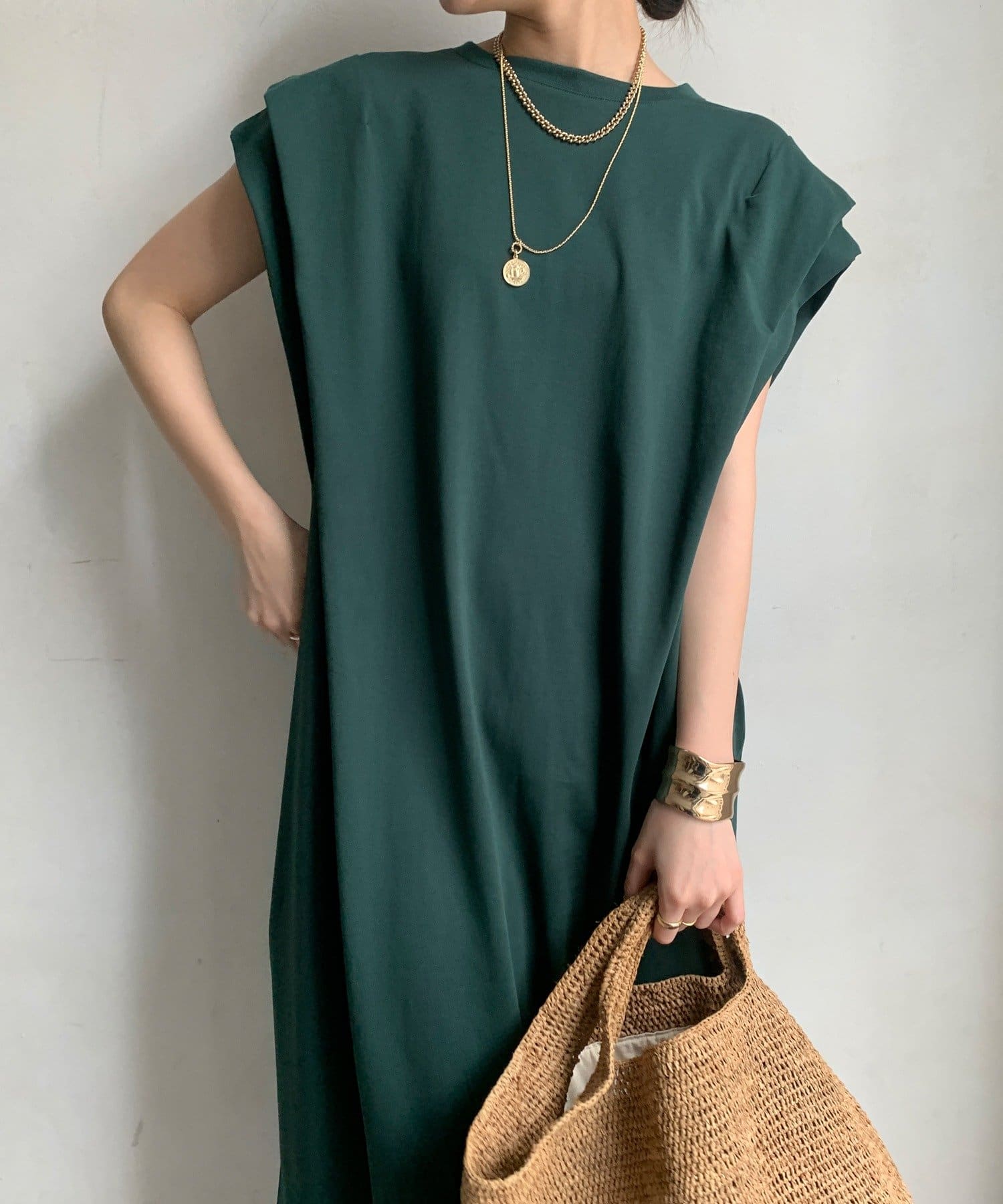 DOUDOU(ドゥドゥ) 【WEB限定】ショルダーデザインワンピース