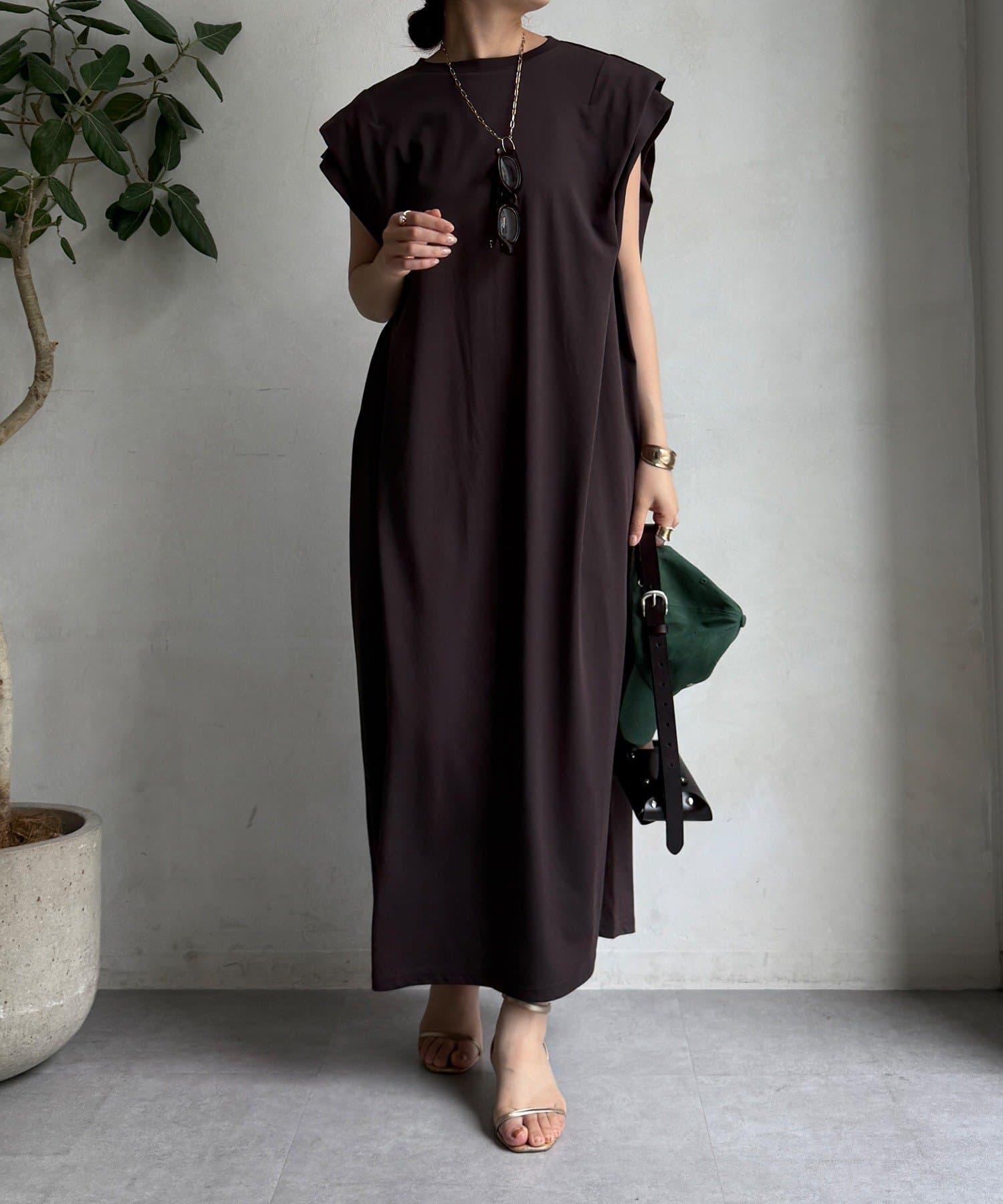 DOUDOU(ドゥドゥ) 【WEB限定】ショルダーデザインワンピース