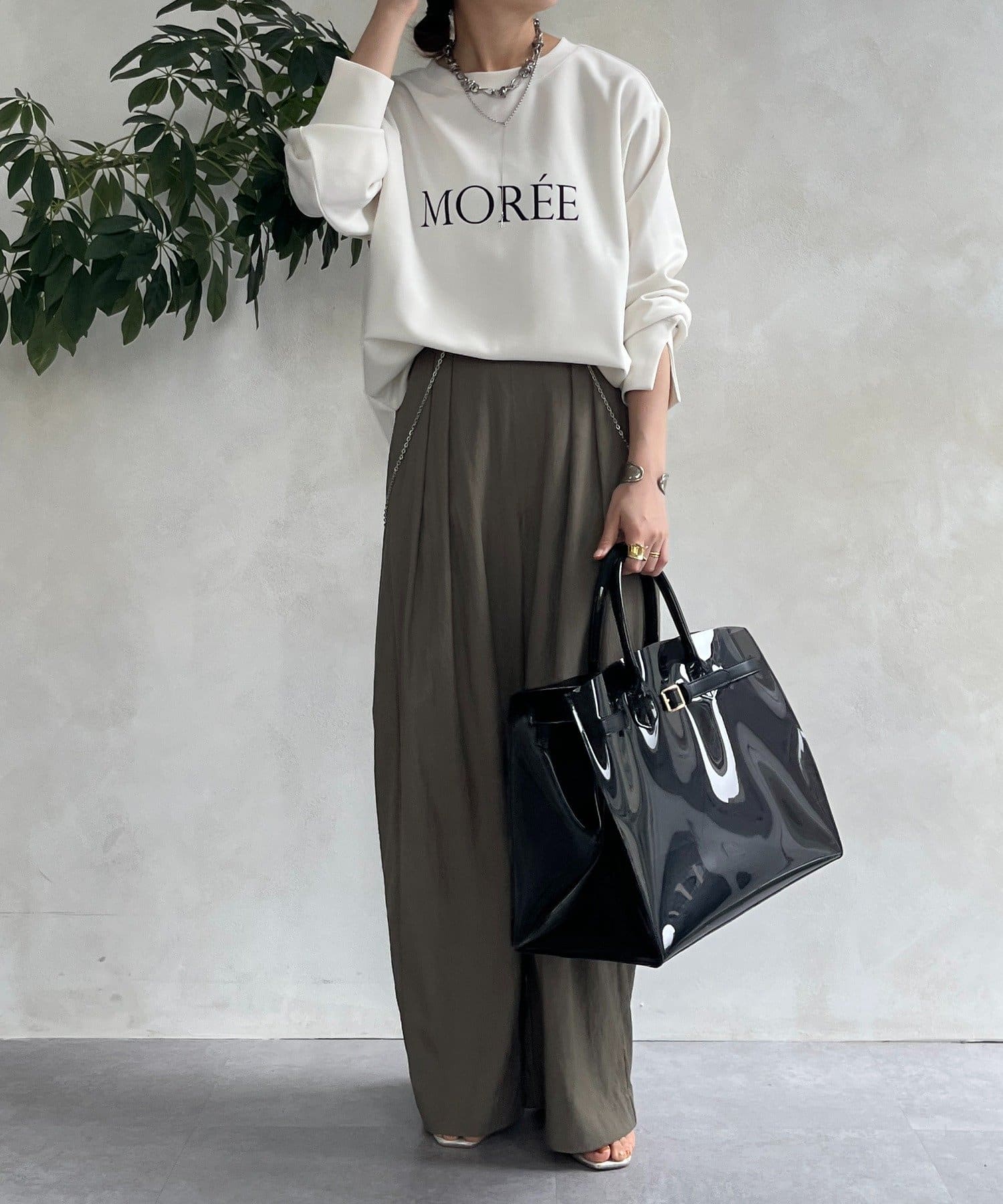 ブラウス シャツ カットジョーゼットMOREEロゴTEEブラウス レディース カットジョーゼットMOREEロゴTEEブラウス | DOUDOU(ドゥドゥ