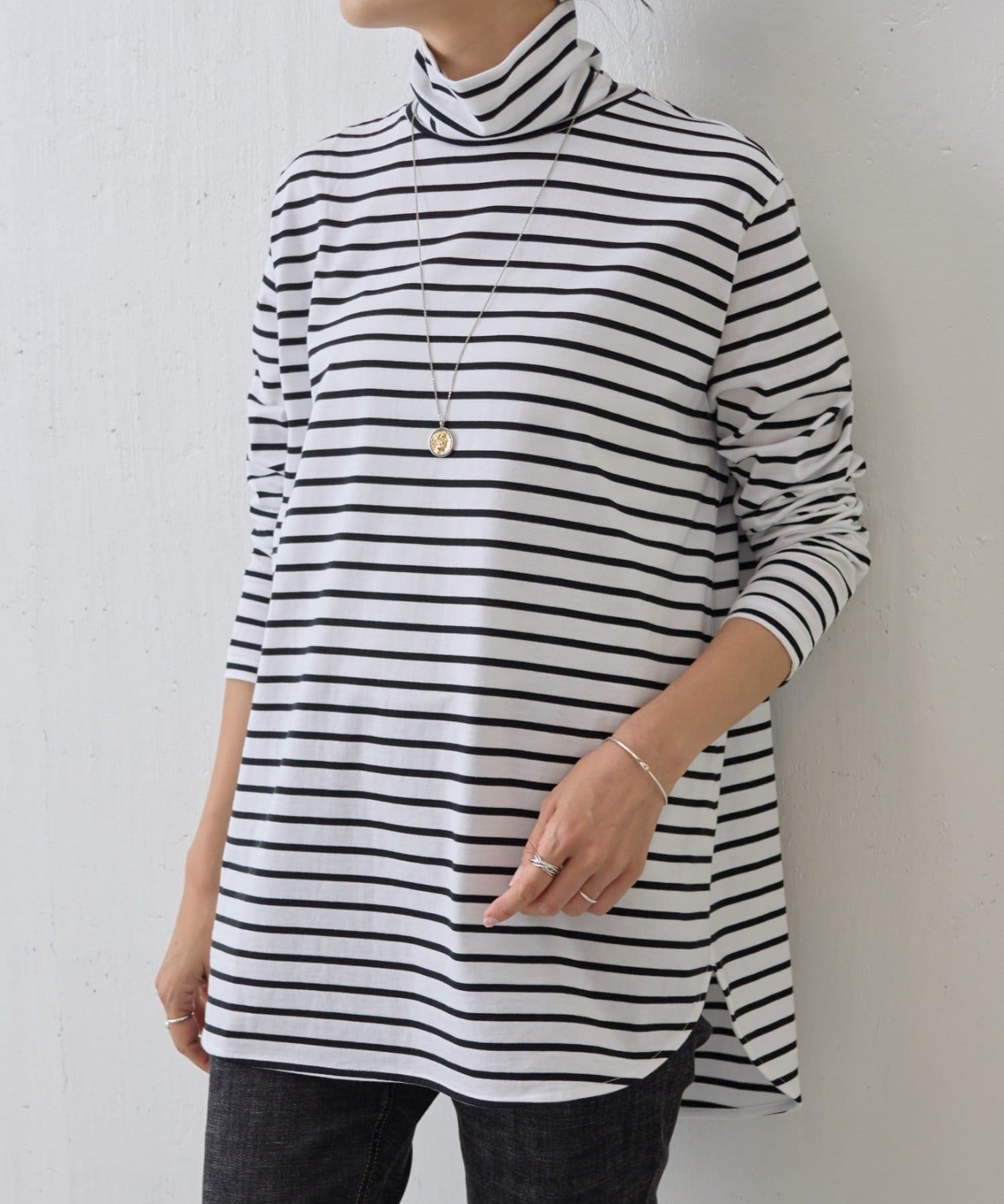 新品・タグ付き】BEARDSLEY ビアズリー ペプラム ニット ハイネック