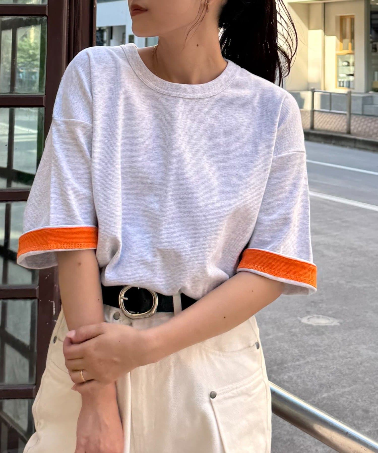 定番キープシェイプシリーズに真夏でも着れるサマーニット半袖Tee登場！■デザイン 大好評のキープシェイプシリーズに半袖Teeが登場。シンプルなハーフスリーブTeeは一枚で様になり、スタイリングの主役に