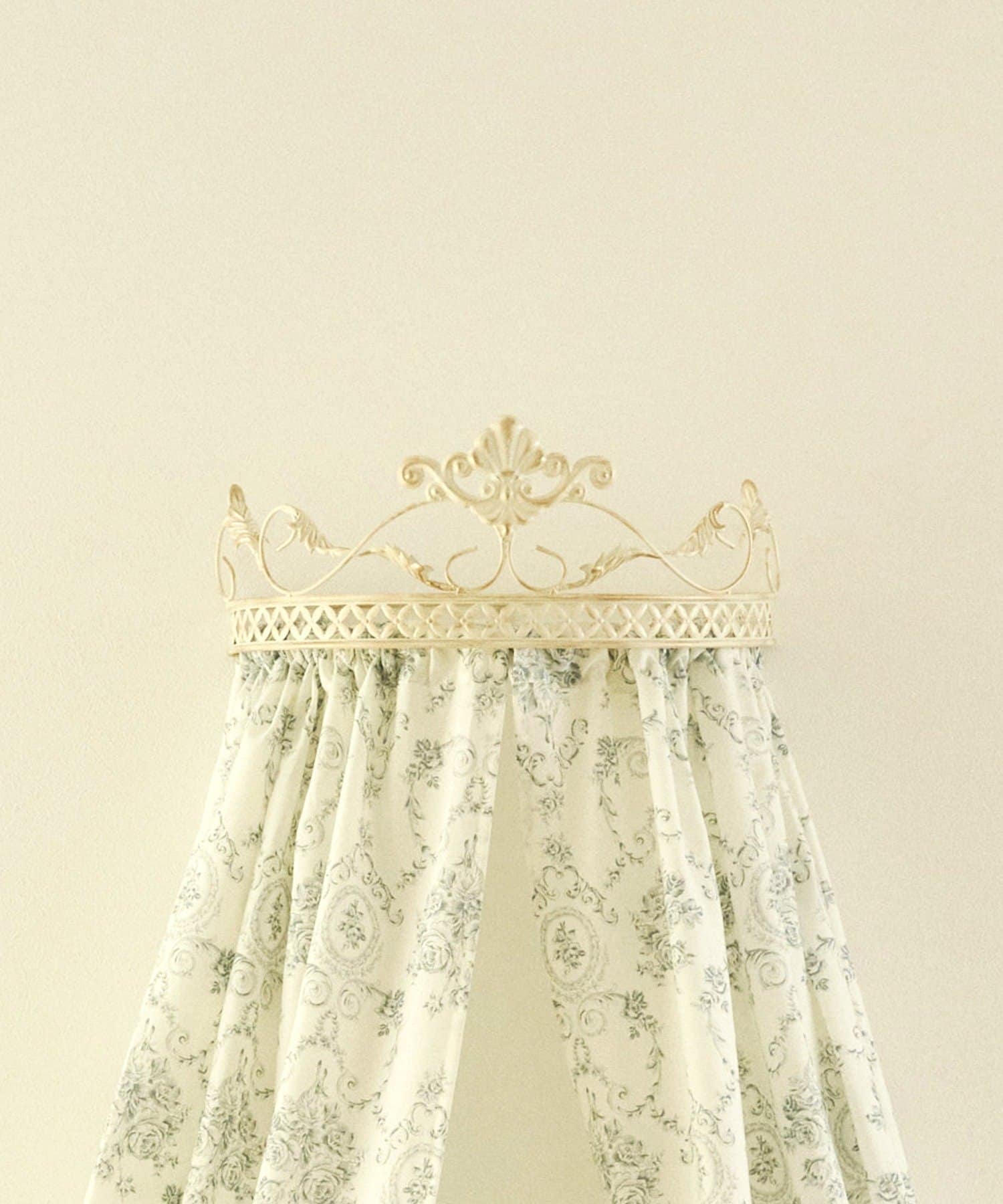 salut!(サリュ) 《WEB限定商品》ベッドクラウン