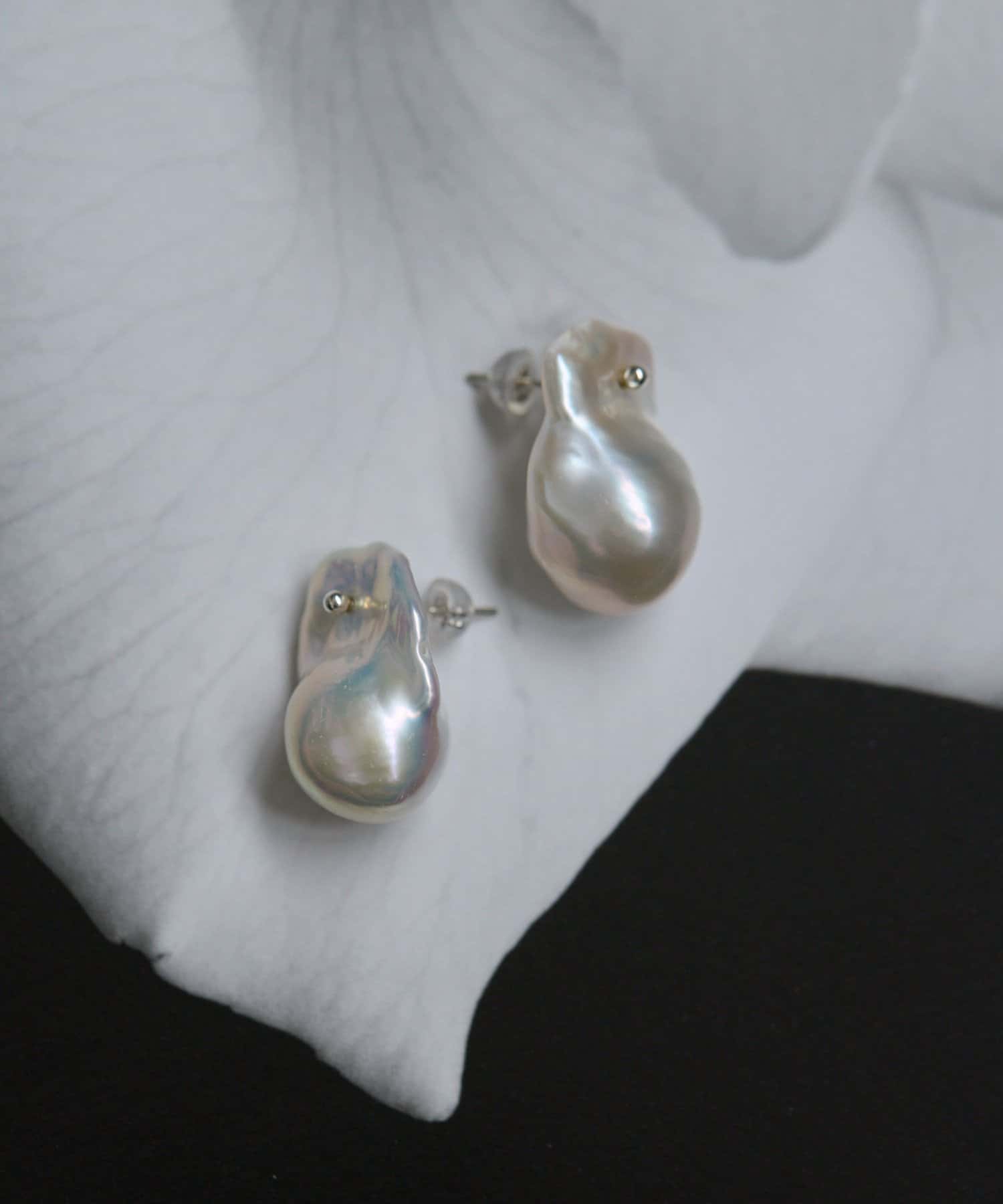 Whim Gazette 【CAROMA】U Snap ピアス Whim Gazette(ウィム ガゼット)の【CAROMA】MAGATAMA SNAP