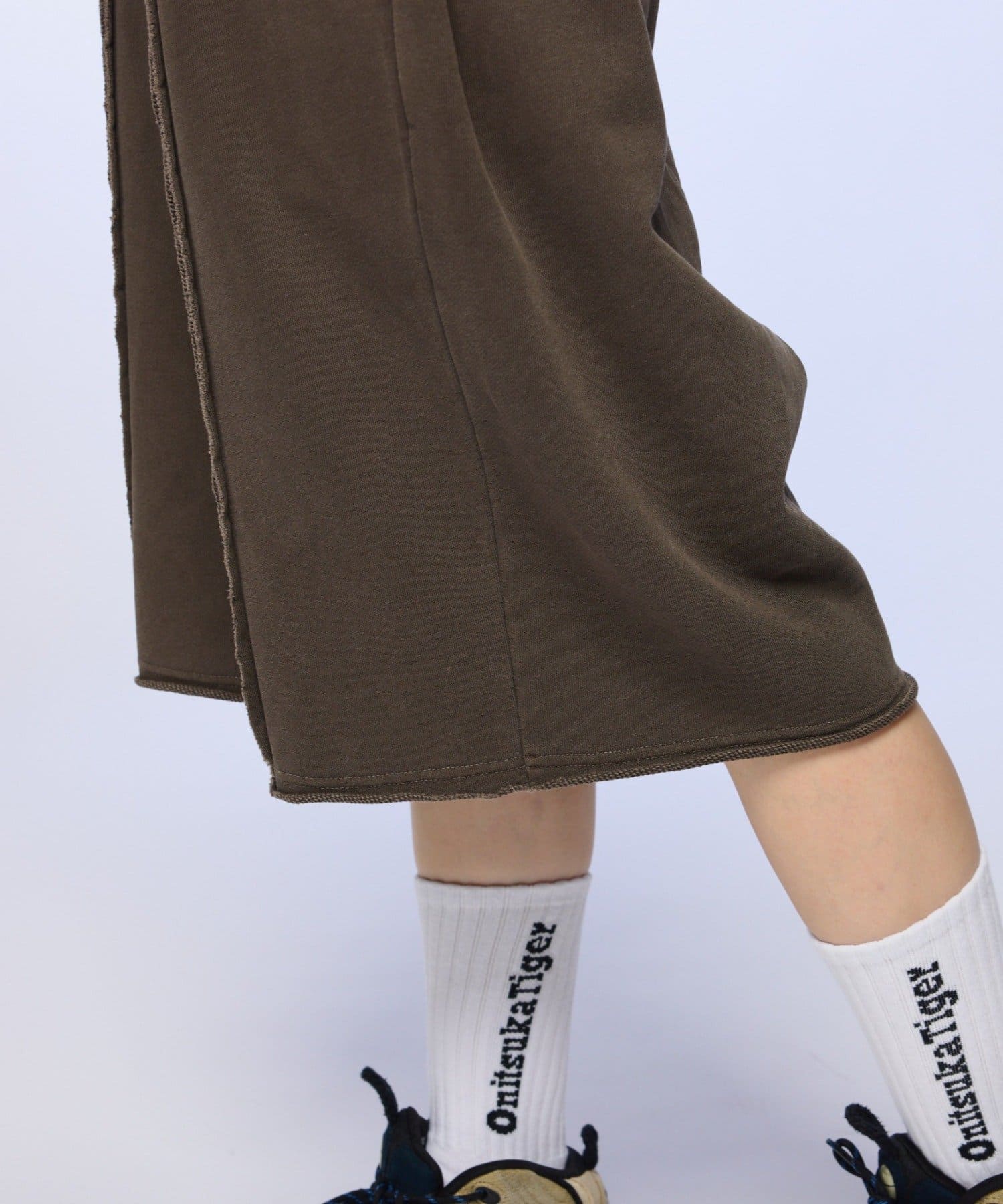 CIAOPANIC TYPY(チャオパニックティピー) 【OddStudio】ピグメントバックダメージロゴスウェットハーフパンツ