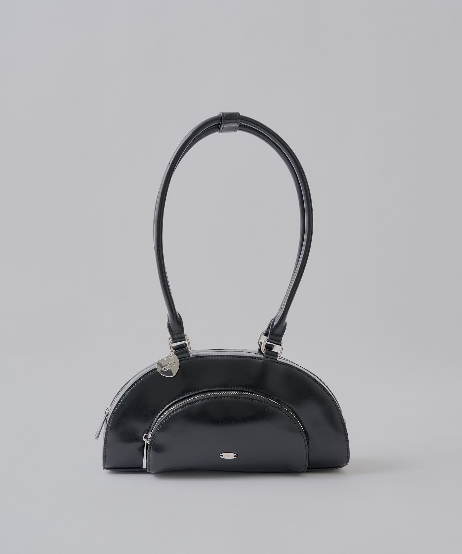 OUTLET(アウトレット) 【Chico】チャーム付横長ラウンドボストンバッグ