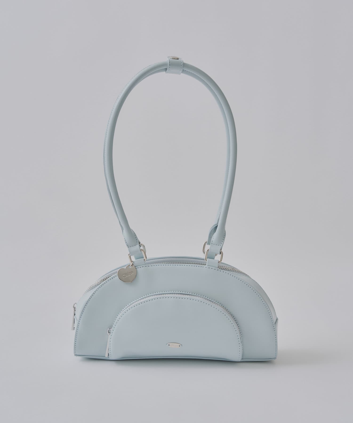 OUTLET(アウトレット) 【Chico】チャーム付横長ラウンドボストンバッグ