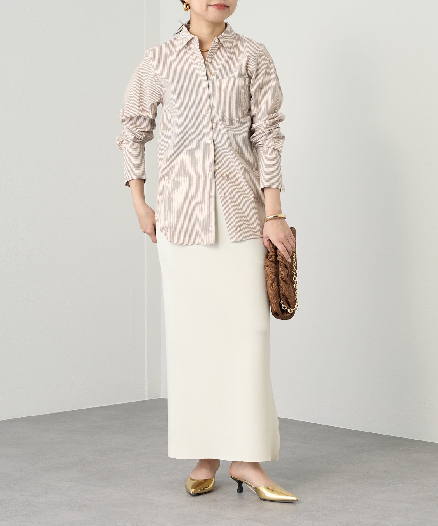 Loungedress】【20周年限定】20th刺繍イニシャルシャツ | OUTLET
