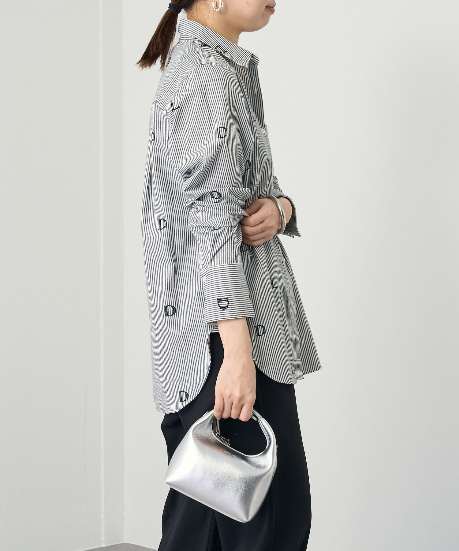 OUTLET(アウトレット) 【Loungedress】【20周年限定】20th刺繍イニシャルシャツ