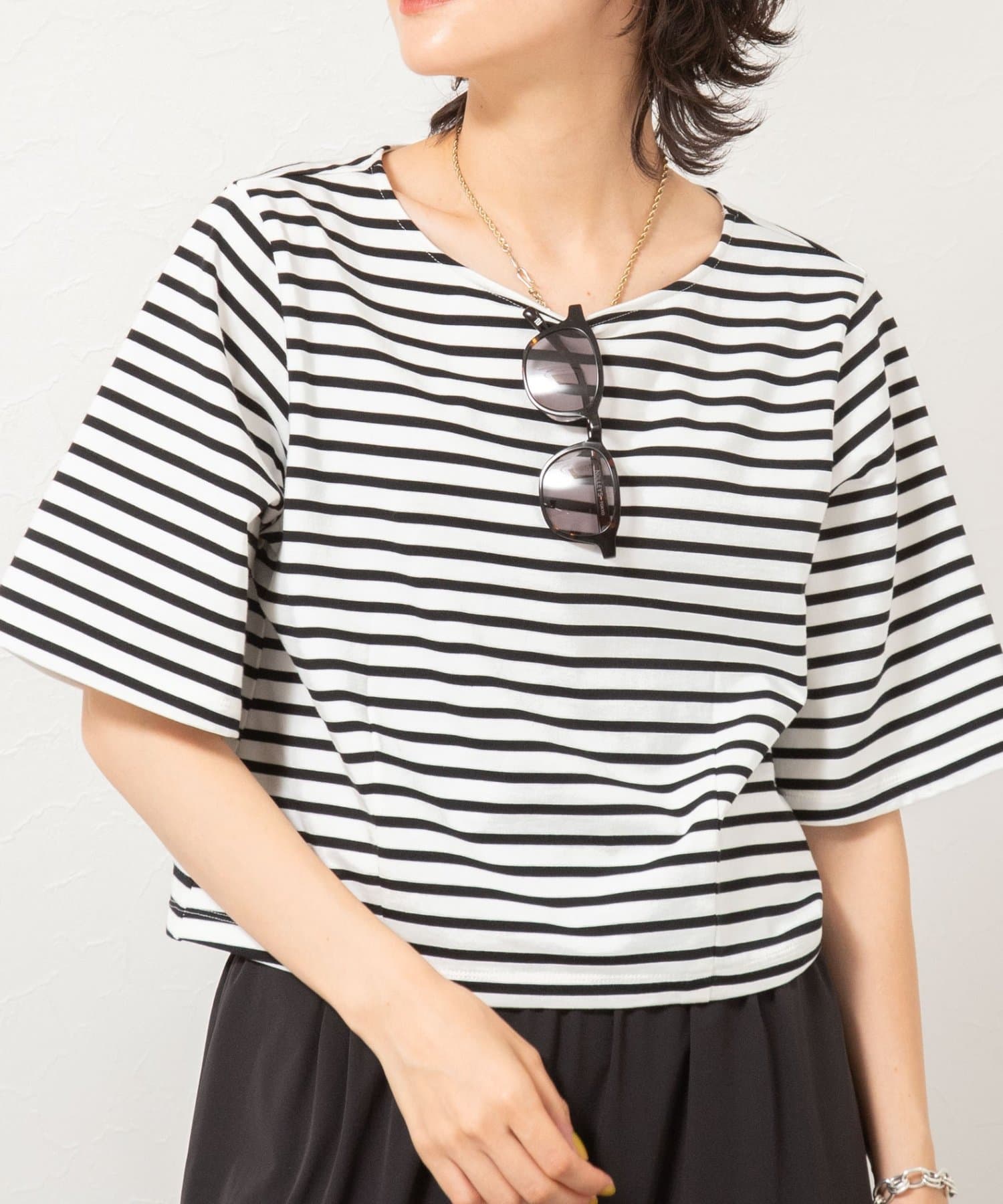 ◇25SS◇NOLLEY'S◆Point・袖口の刺繍がポイントのショート丈Tシャツ・特殊加工により、綿100％でありながら、接触冷感/UVカット/高ストレッチ性の高機能性を兼ね備えたアイテム