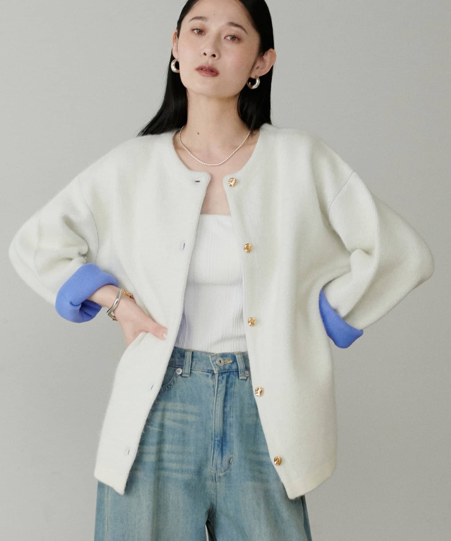 【2025AW LARUTA】FOX混Wフェイスニットコート■Design大人気のフェイスニットコートがリニューアルして今年も登場。柔らかな毛足のニット地を採用し、カジュアルなスタイリングにも、綺麗め