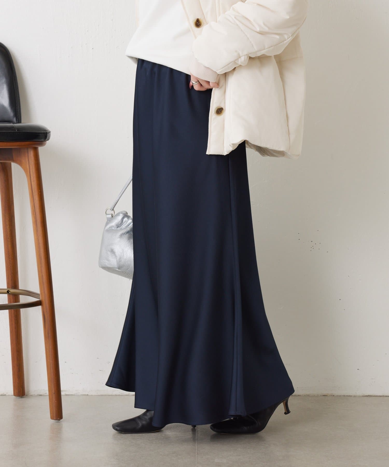 Jena　espace merveilleux(ジェナ　エスパスメルヴェイユ) 【新色登場】サテンロングスカート