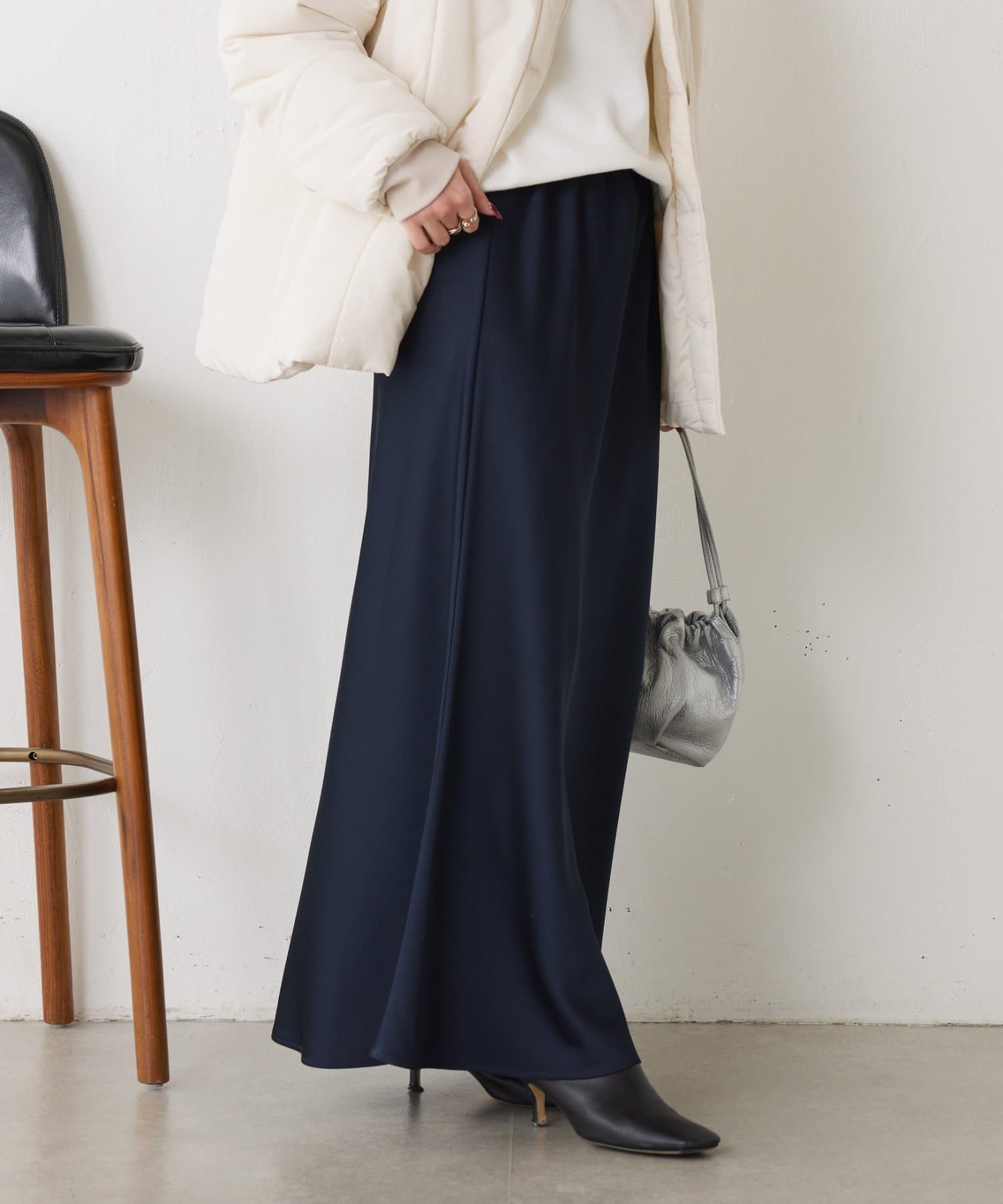 Jena　espace merveilleux(ジェナ　エスパスメルヴェイユ) 【新色登場】サテンロングスカート