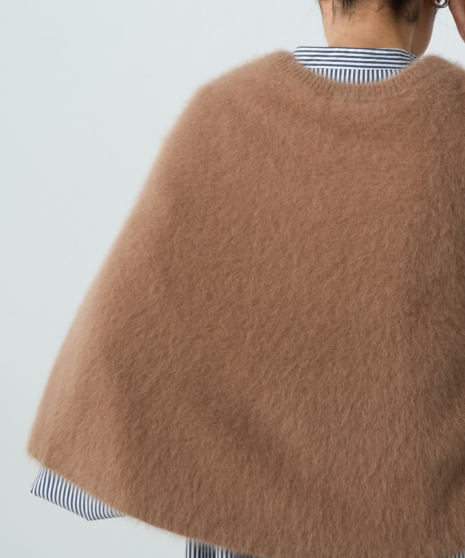 BEARDSLEY(ビアズリー) ファーニットポンチョ