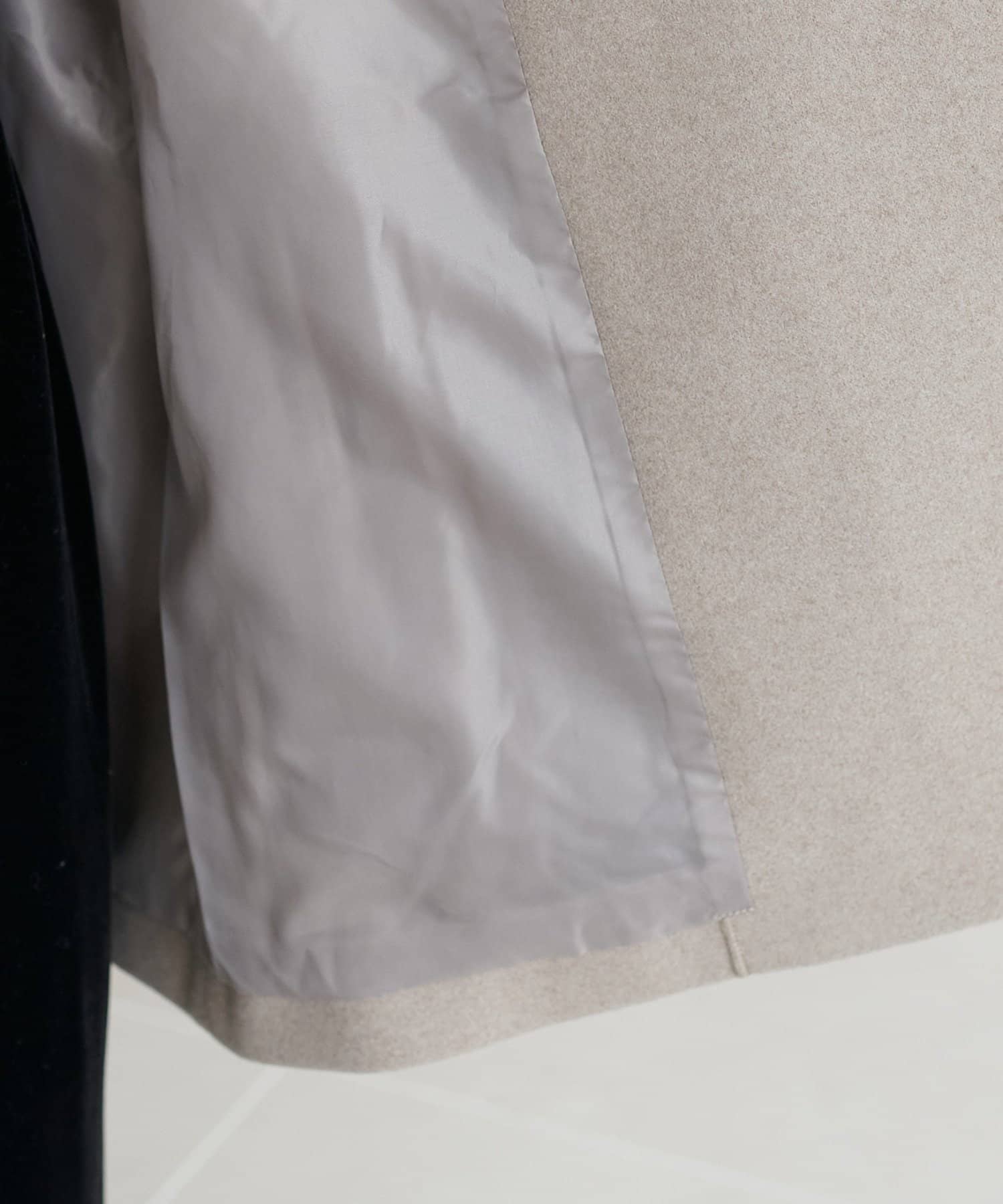 DISCOAT(ディスコート) 【軽量&暖かい/着こなし自在】中空糸スタンドミドルコート《WEB限定カラーあり》