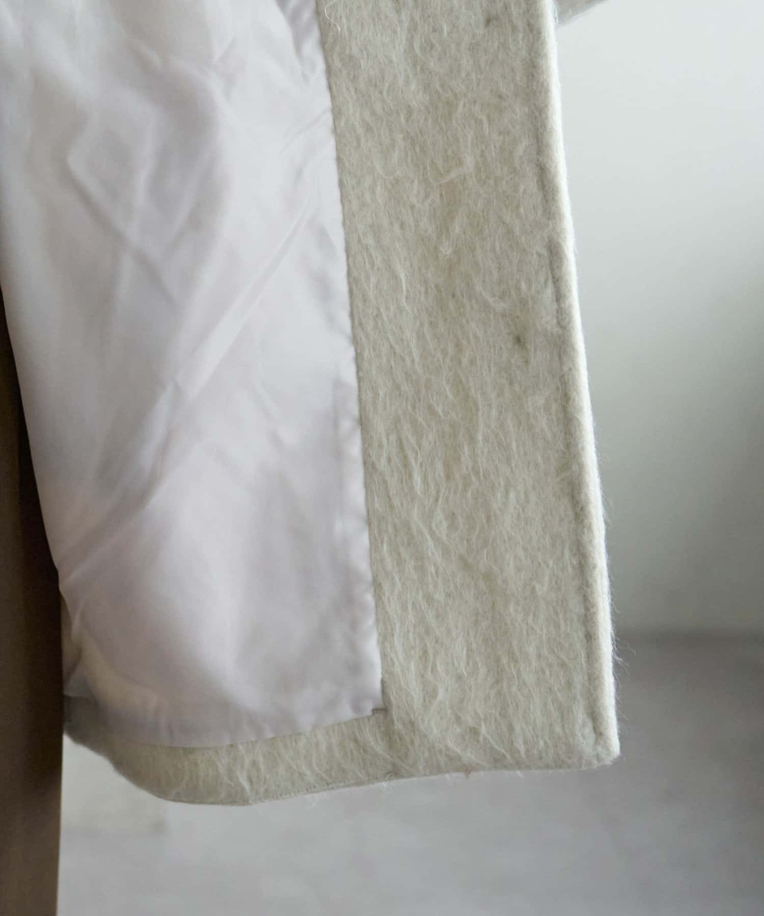 DISCOAT(ディスコート) 【着こなしやすい】ステンカラーシャギーミドルコート