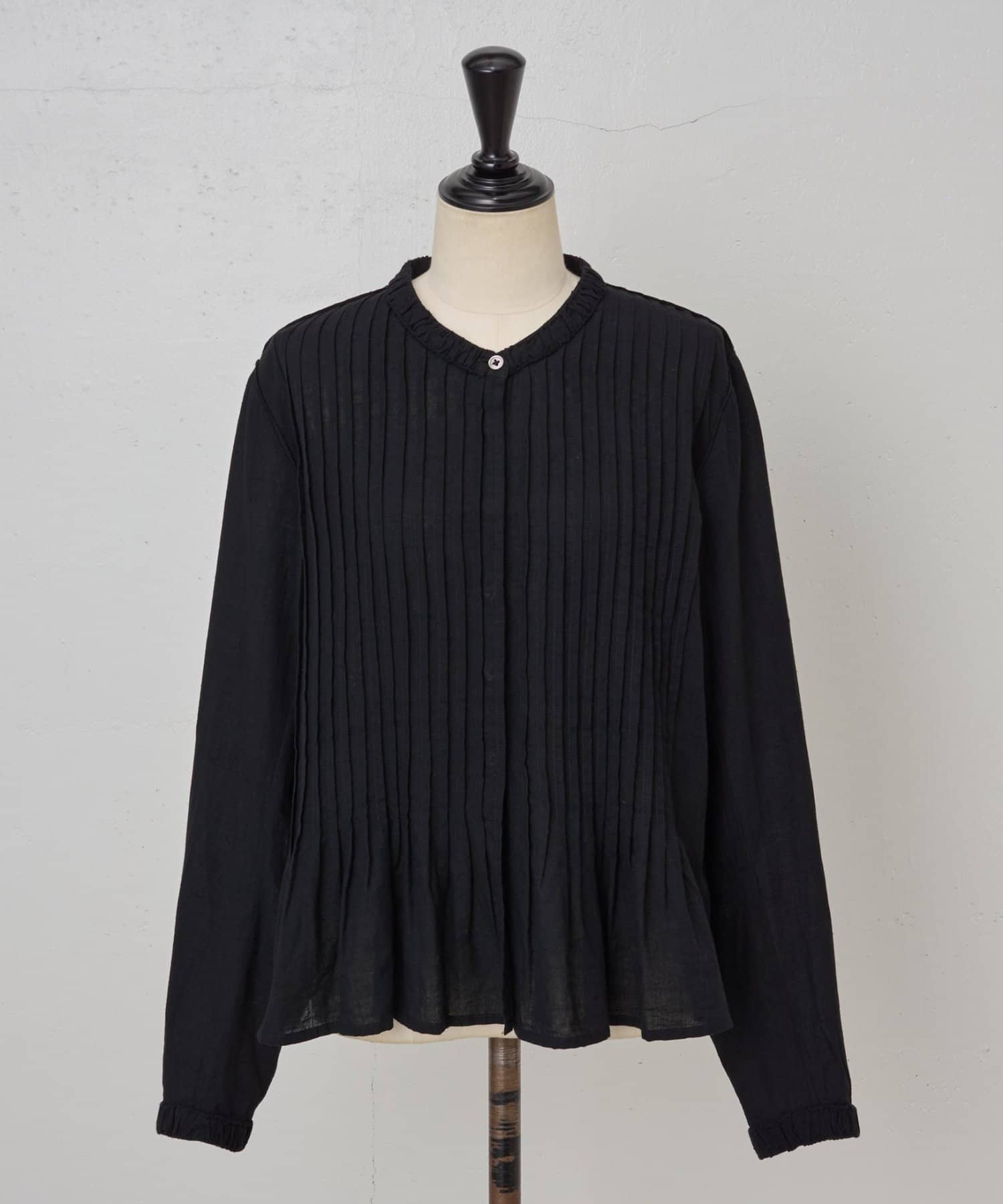 BEARDSLEY(ビアズリー) 《KHADI&CO》ピンタックシャツブラウス