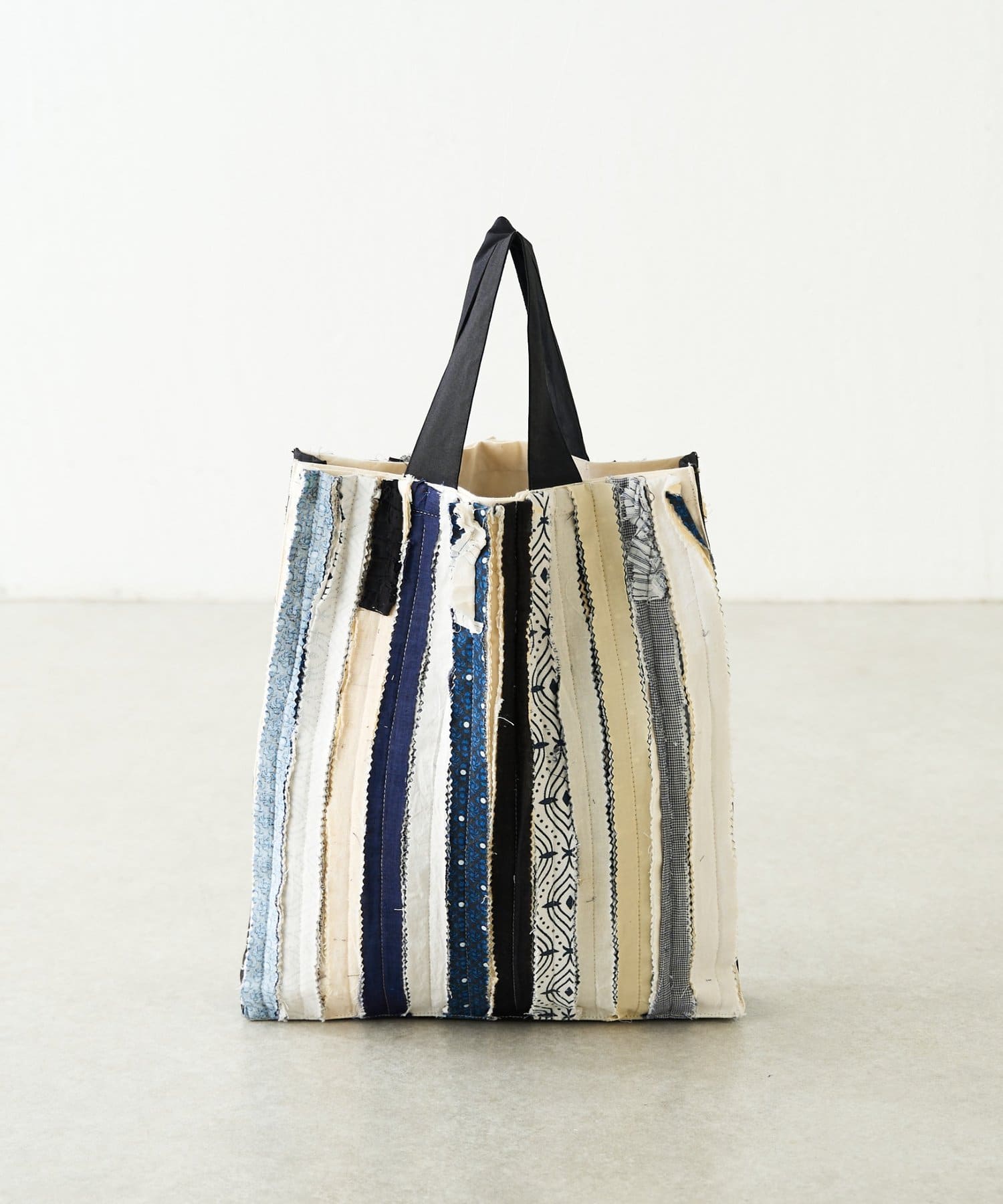 BEARDSLEY(ビアズリー) 《KHADI&CO》パッチワークトート