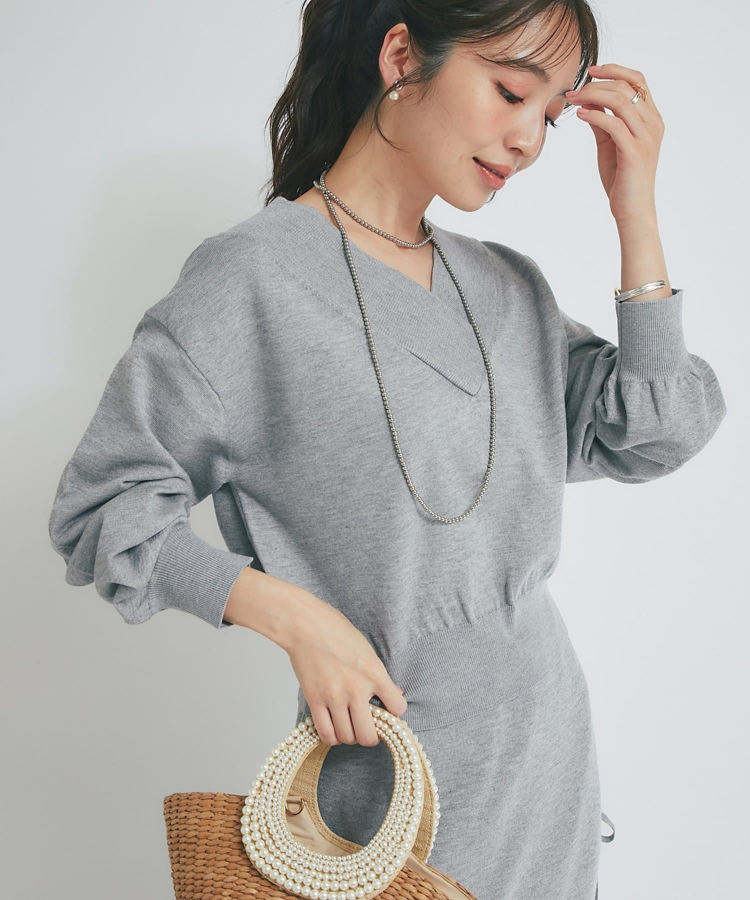 La boutique BonBon(ラブティックボンボン) 【セットアップ可・全骨格オススメ】ラメプレーティング天竺Vネックニット