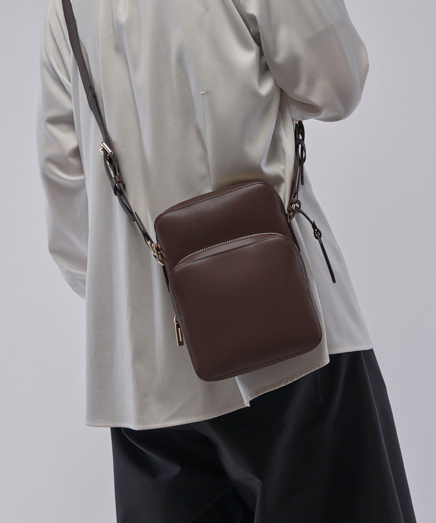 Lui's(ルイス) ダブルポケットショルダーBAG