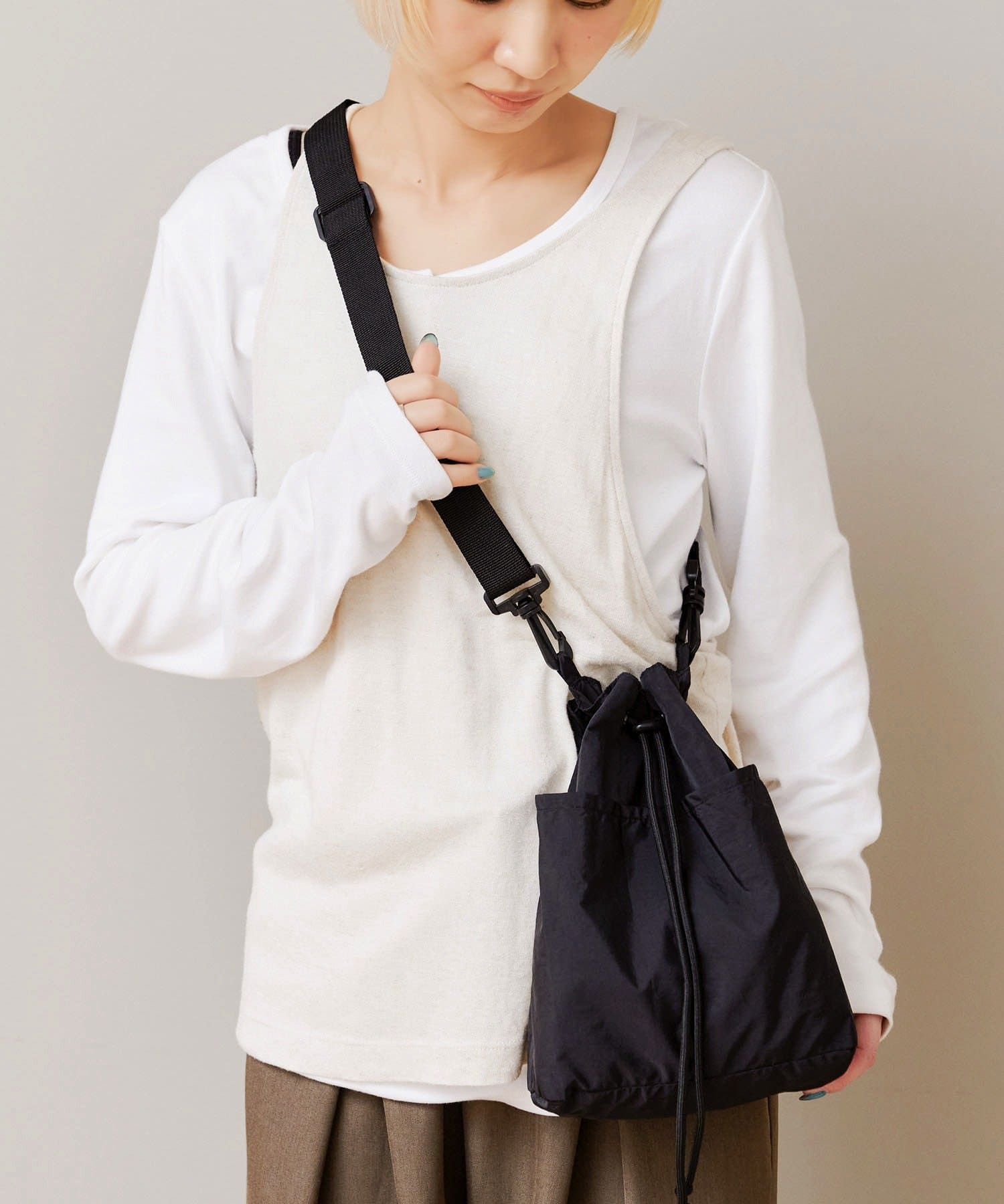 salut!(サリュ) 《WEB先行販売》ドローストリングバッグ