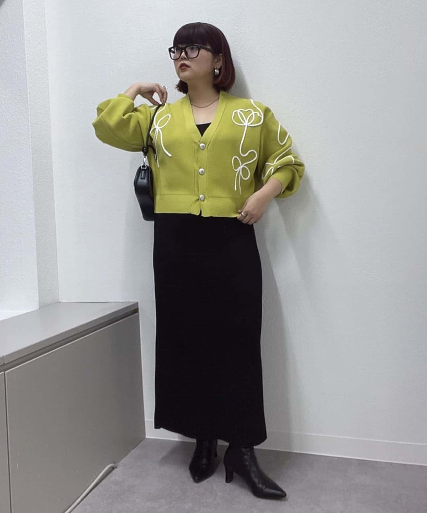 NICE CLAUP / OLIVE des OLIVE OUTLET(ナイスクラップ  / オリーブ デ オリーブ アウトレット) 【RMAF】ライン刺繍ニットカーディガン