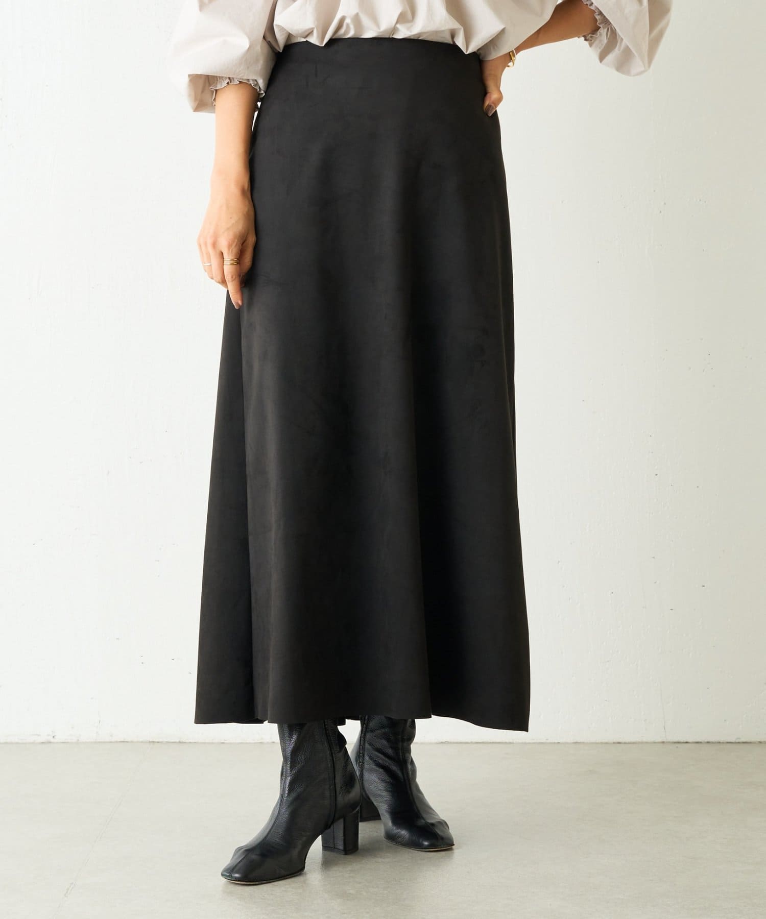 BEARDSLEY バックテールスカート　黒 ビアズリー BEARDSLEY バックテールスカート （black