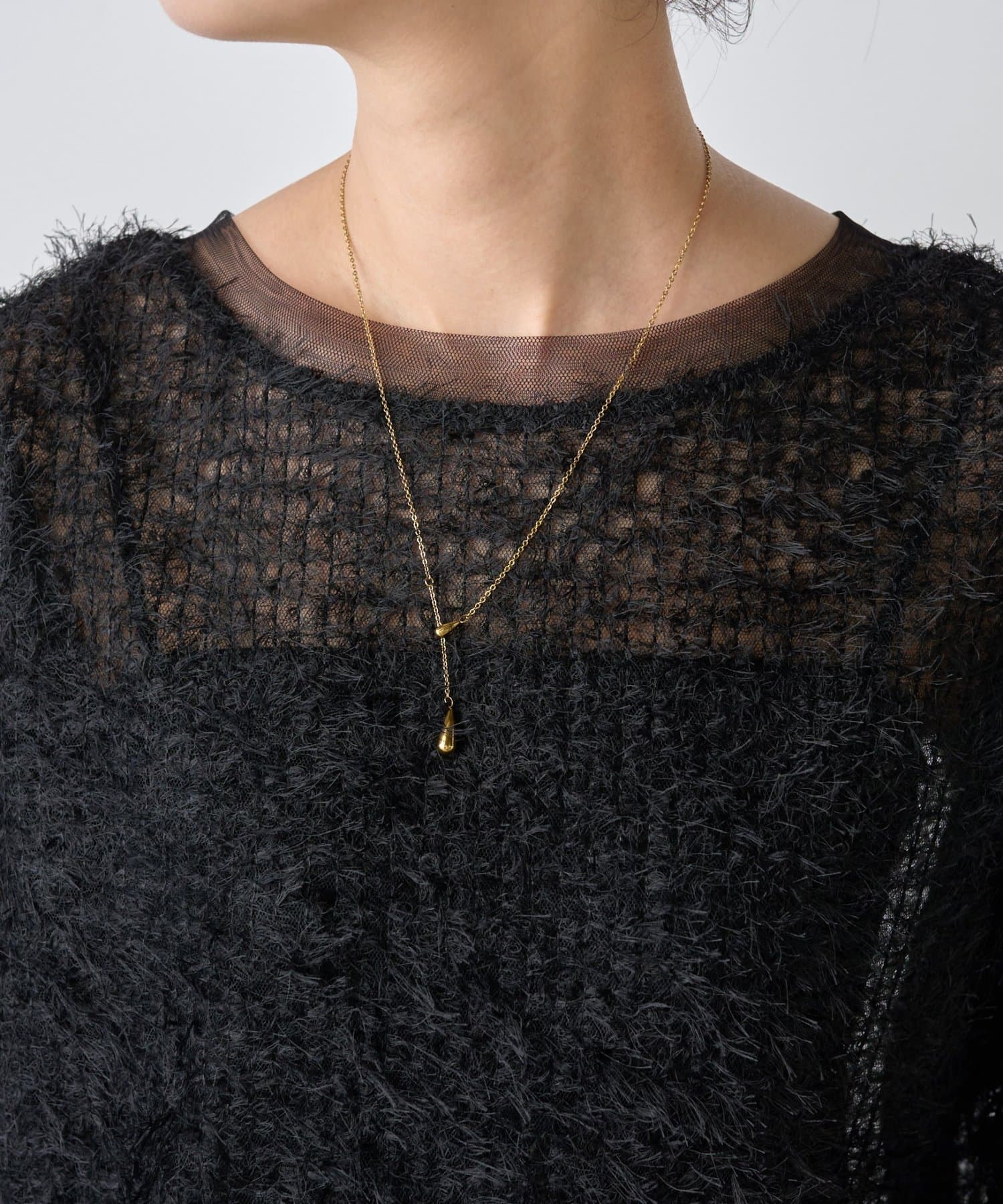 BEARDSLEY(ビアズリー) フェザーチュールブラウス