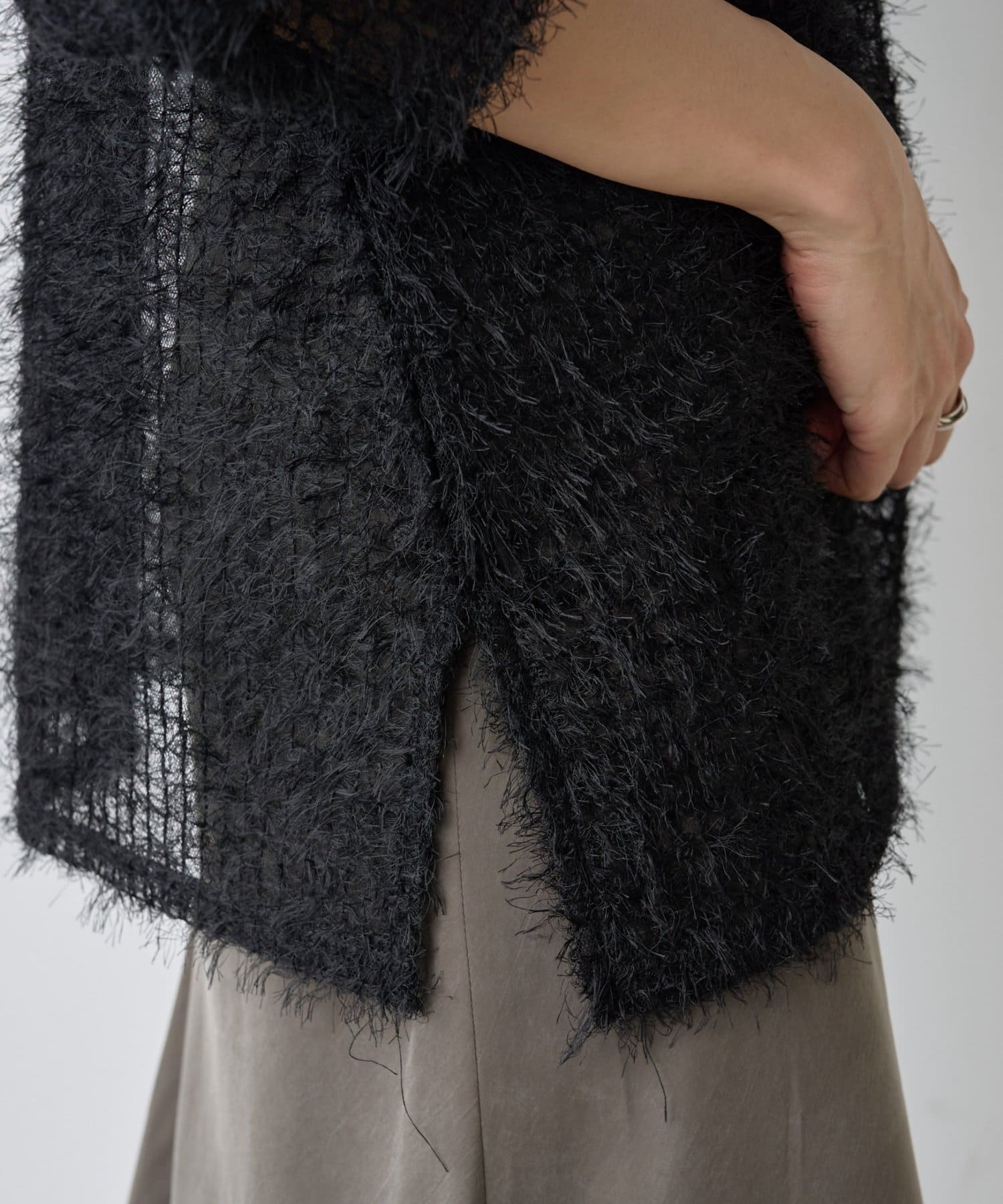 BEARDSLEY(ビアズリー) フェザーチュールブラウス