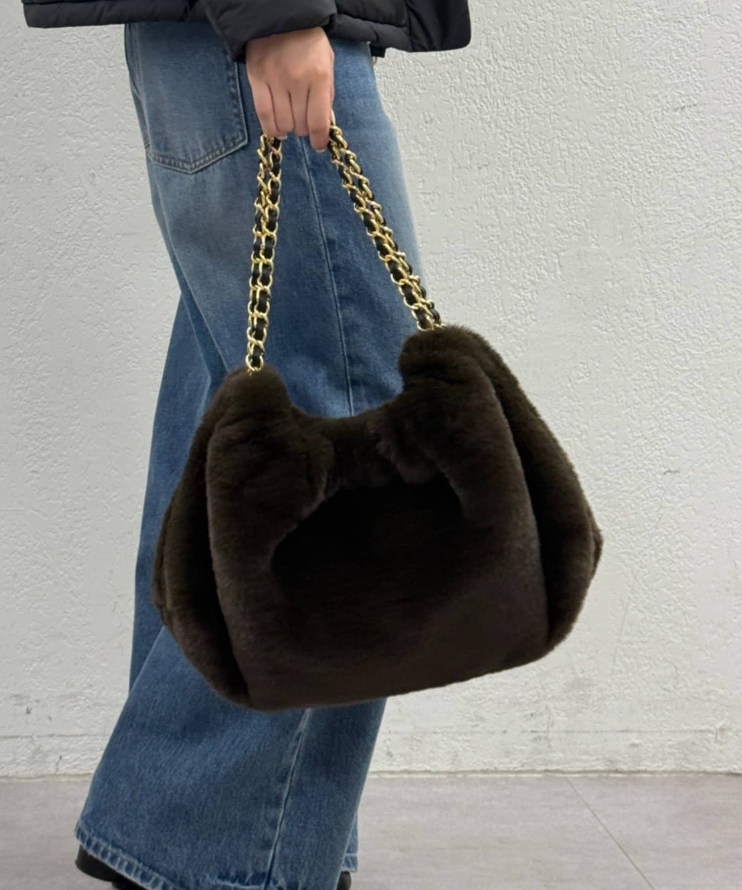 LOUNGEDRESS(ラウンジドレス) VIOLA ELMOワイドファーチェーンBAG