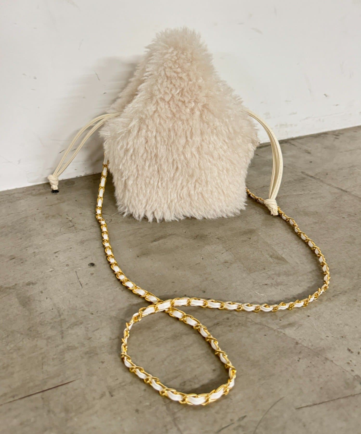 LOUNGEDRESS(ラウンジドレス) ワンハンドルファーチェーンBag