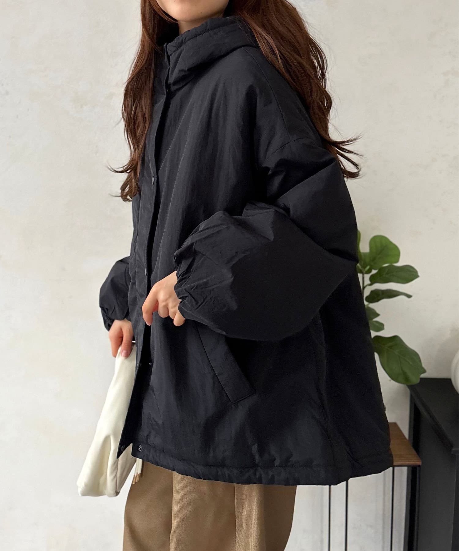 LOCUST(ローカスト) 【肩こり知らずの軽量!!】モンスターパーカー