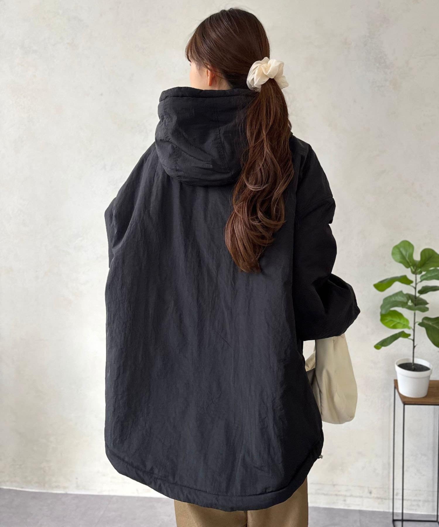 LOCUST(ローカスト) 【肩こり知らずの軽量!!】モンスターパーカー