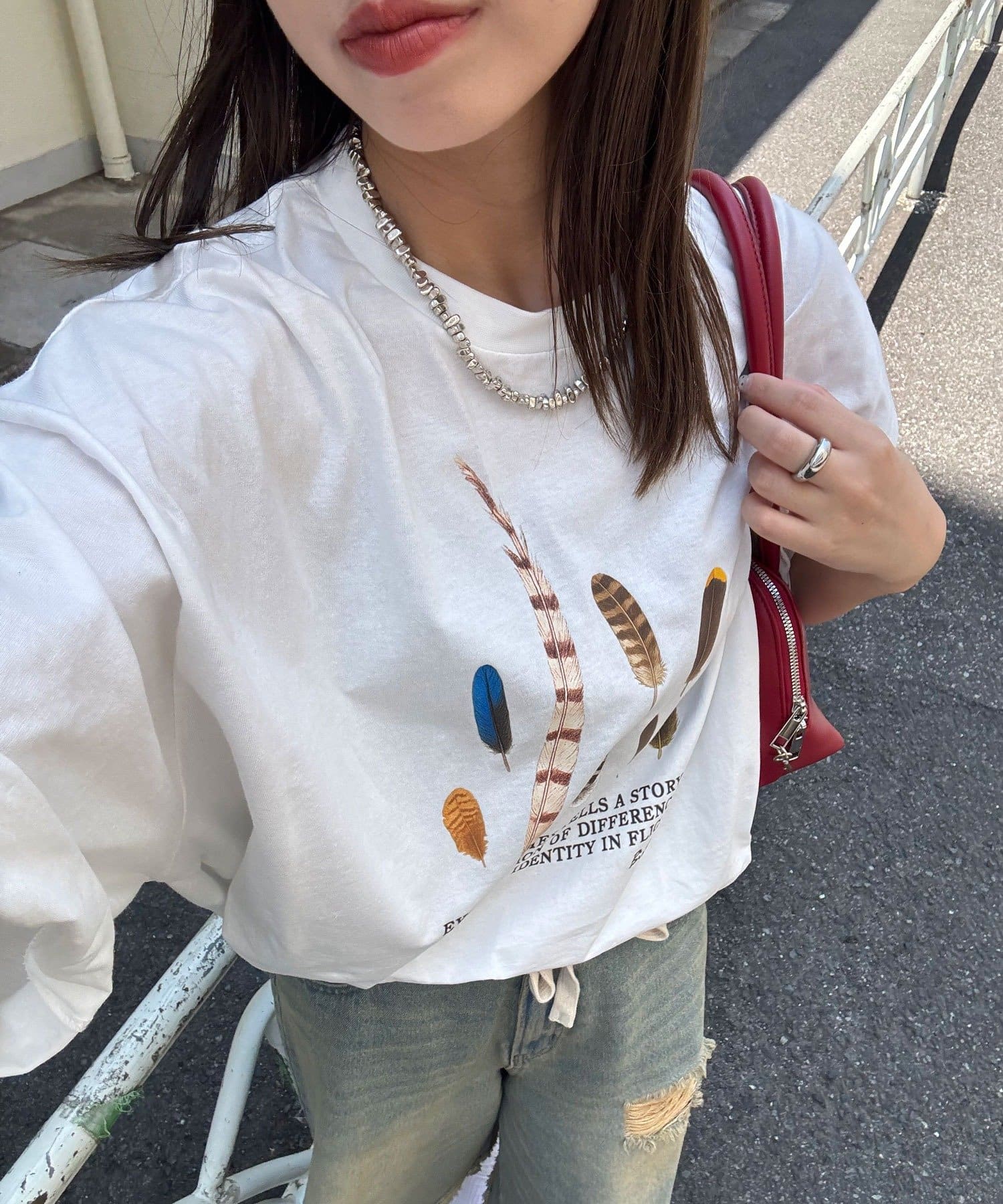 街でも自然を感じるワイルドライフTシャツ▼ポイントまるで図鑑の1ページのような、日本の野鳥たちをリアルにプリントしたコレクションTシャツ。洗いのかかったボディとヴィンテージライクな色味が、ラフだけど品