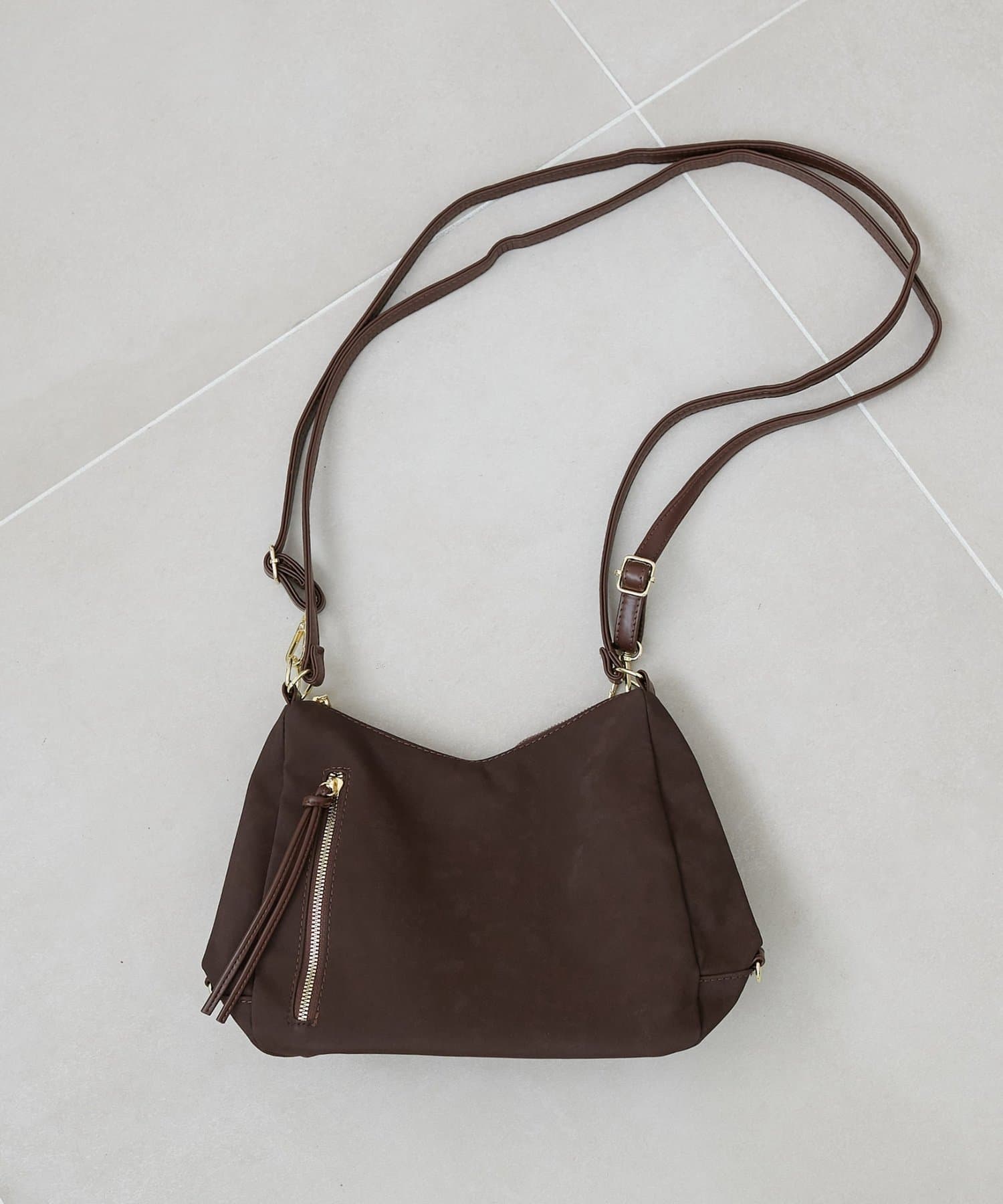 DISCOAT(ディスコート) 【マルチWAY/600mlペットも収納可◎】2WAYホーボーバッグ《詳細動画あり》