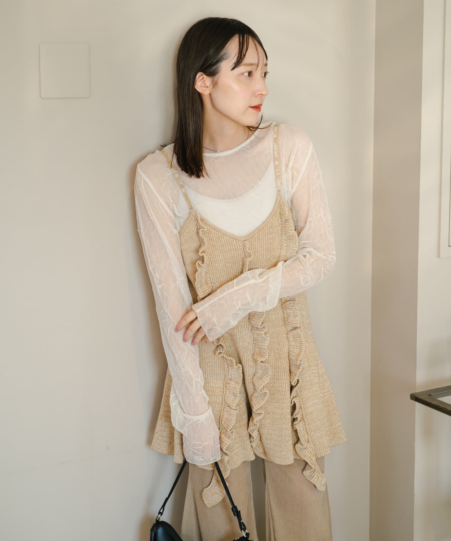 ルネ♡フロントフリル　ニットワンピース ルネ♡フロントフリル ニットワンピース ルネ♡フロントフリル