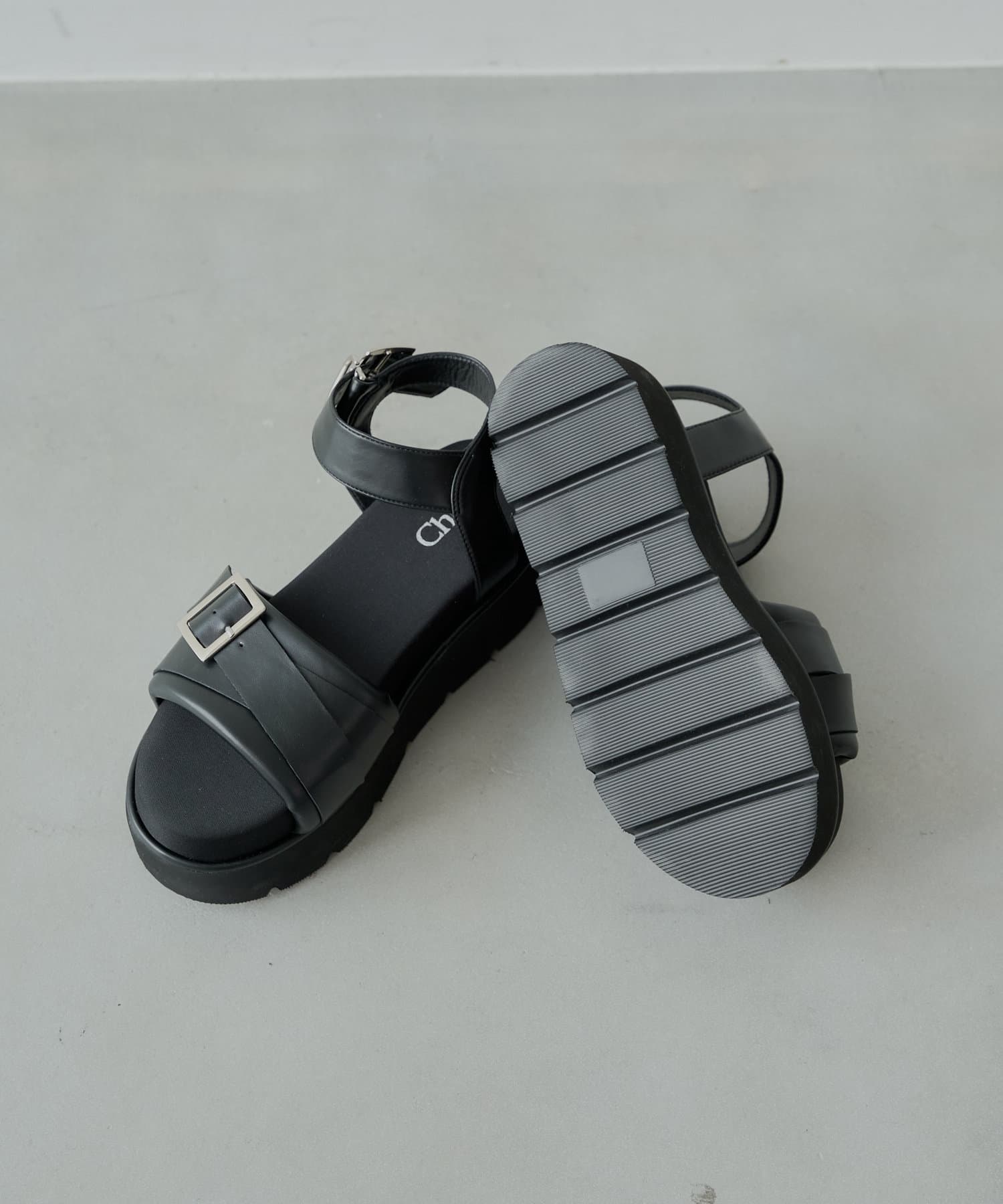 OUTLET(アウトレット) 【Chico】厚底クロスベルトデザインサンダル