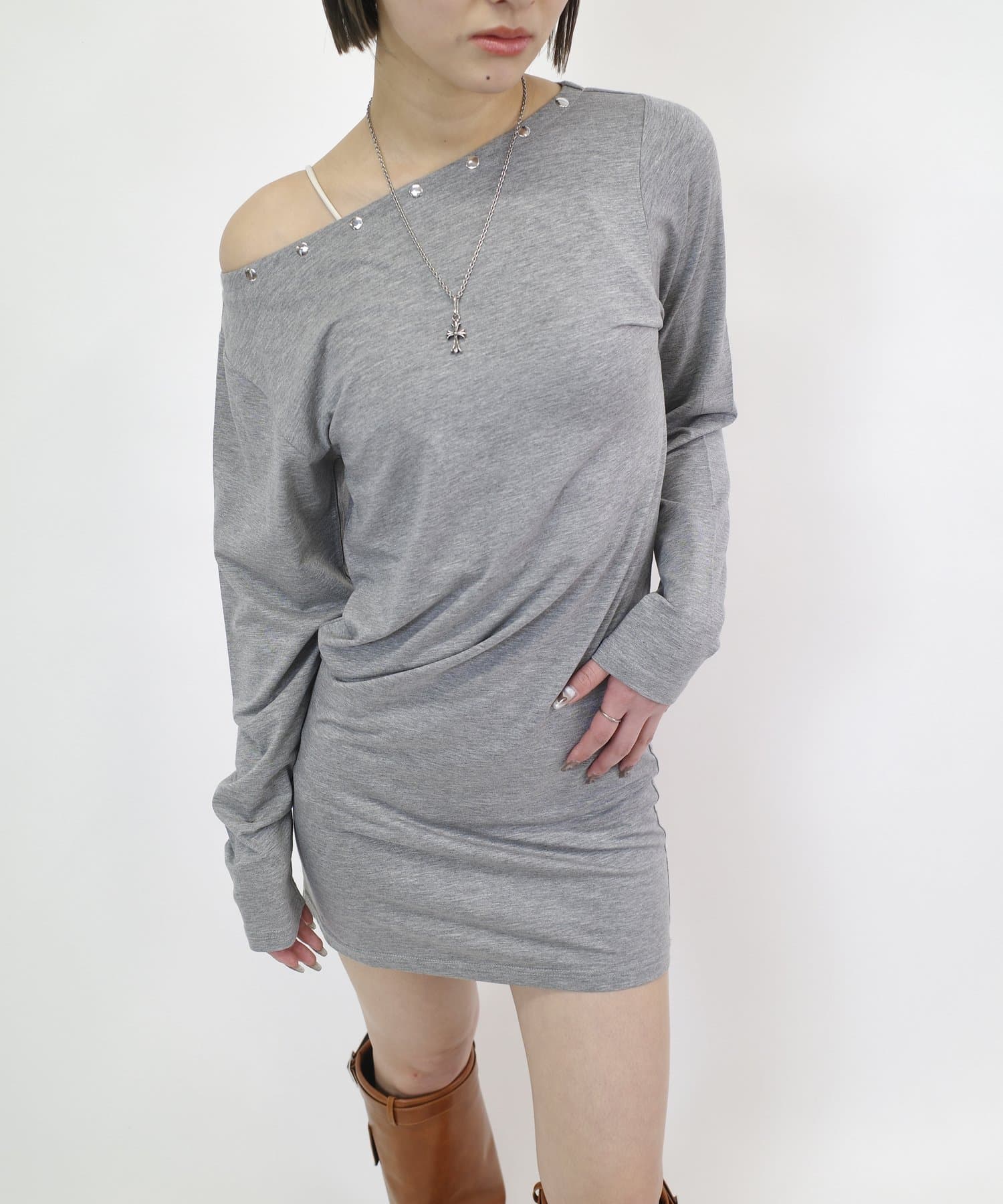 OUTLET(アウトレット) 【WHO'S WHO gallery】オフショルスタッズミニワンピ