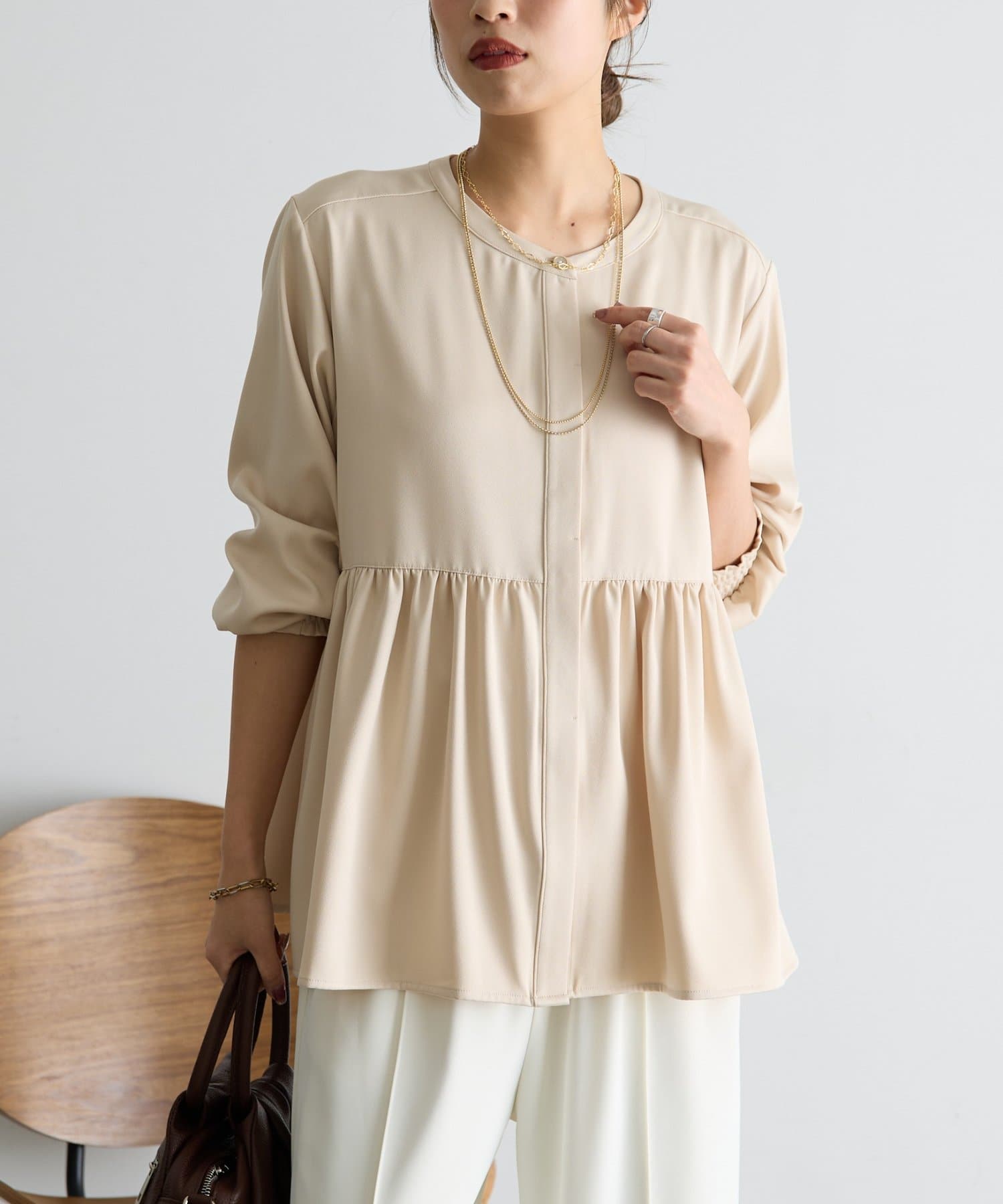 Jena　espace merveilleux(ジェナ　エスパスメルヴェイユ) 《さわゆい企画》【セレモニー/WEB限サイズあり】ペプラムブラウス