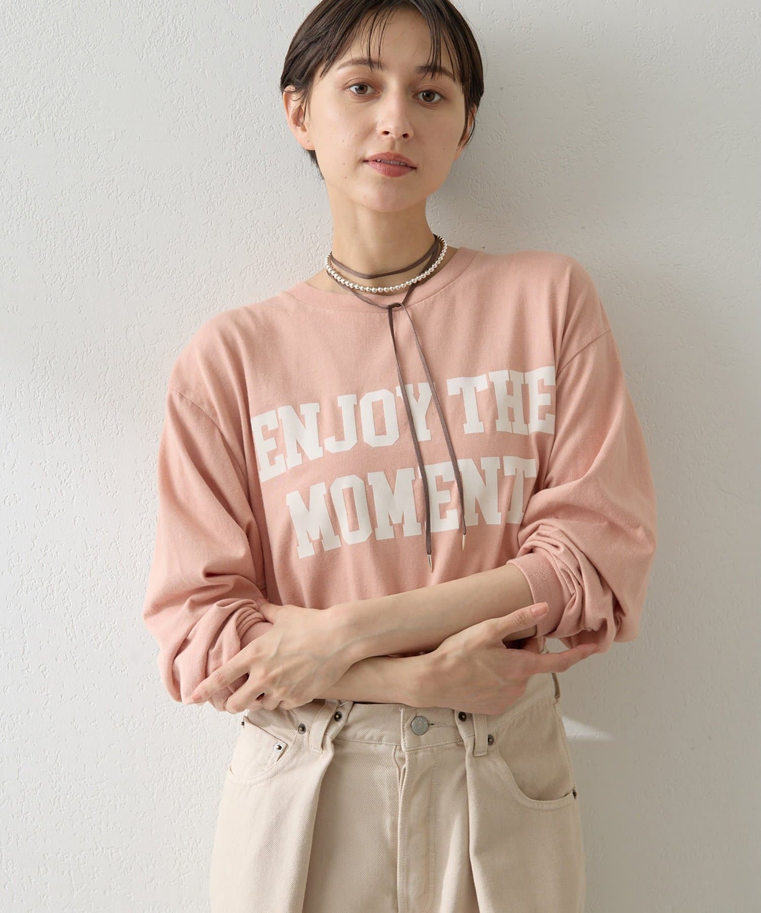 Whim Gazette(ウィム ガゼット) フロッキープリントロングTシャツ