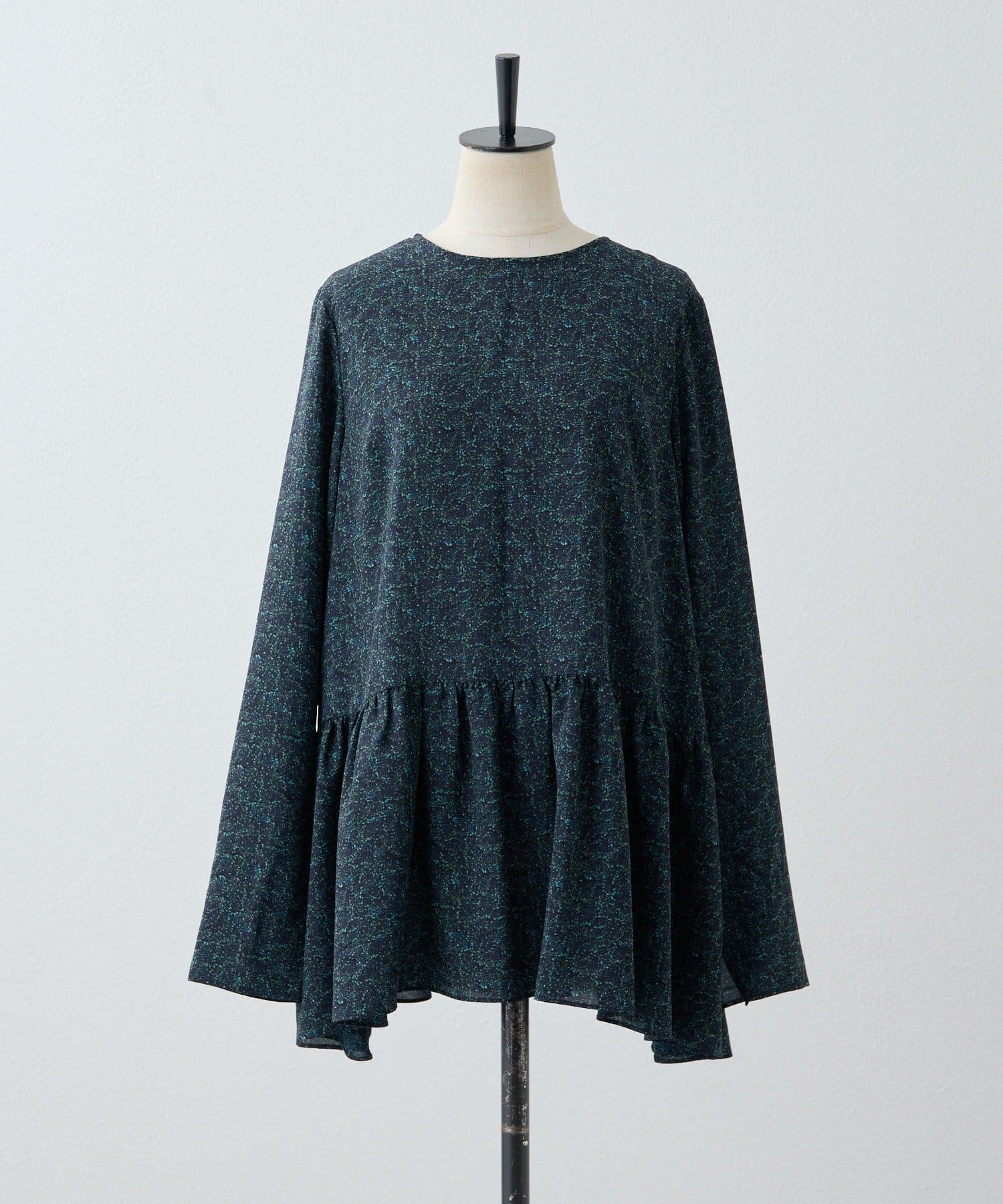 ear PAPILLONNER(イア パピヨネ) 《体型カバー/前後2WAY》花柄プリントチュニックブラウス【SUM1 STYLE(スミスタイル)】