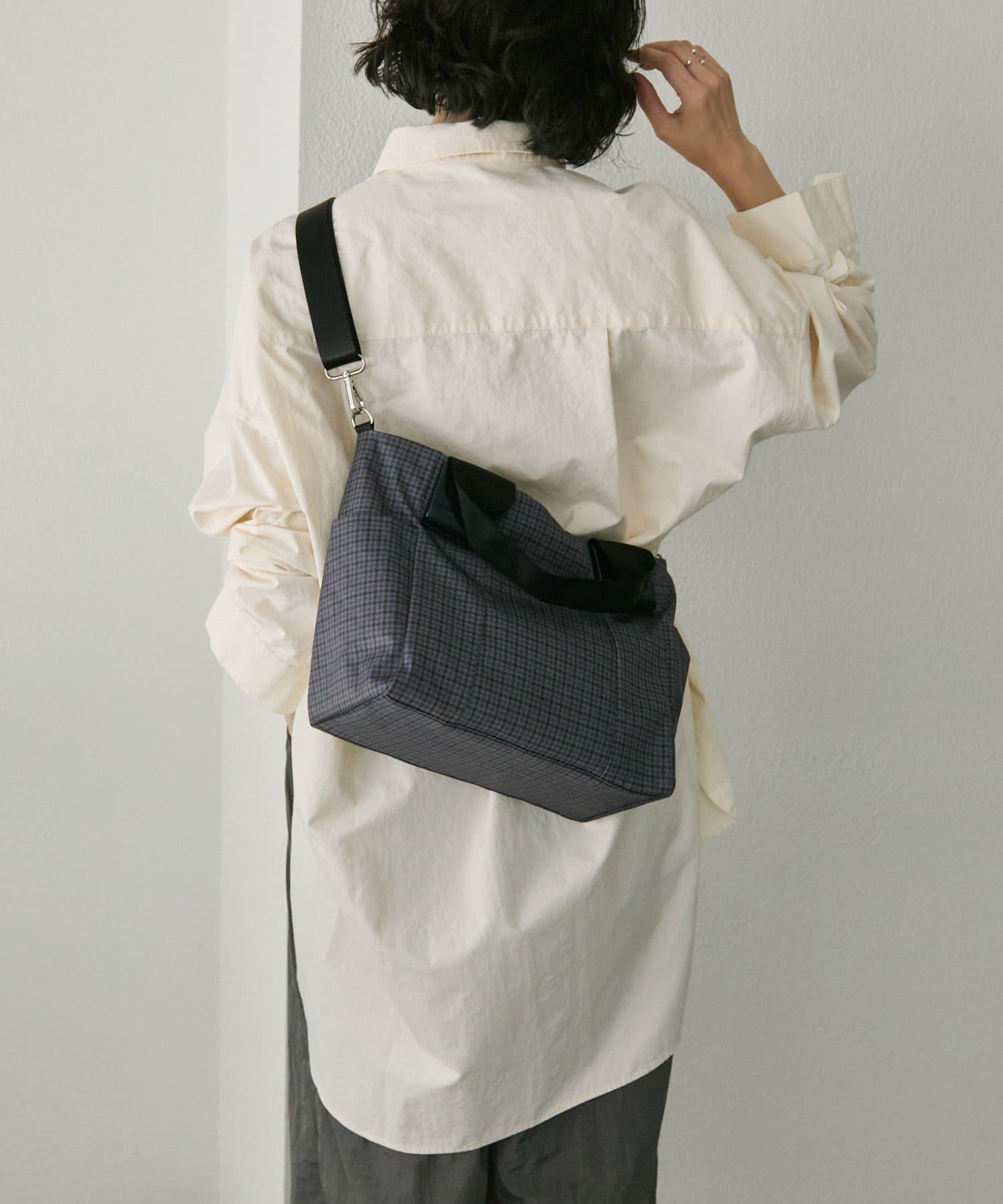 ear PAPILLONNER(イア パピヨネ) sampo×ear コラボ樹脂パーツトートバッグSサイズ
