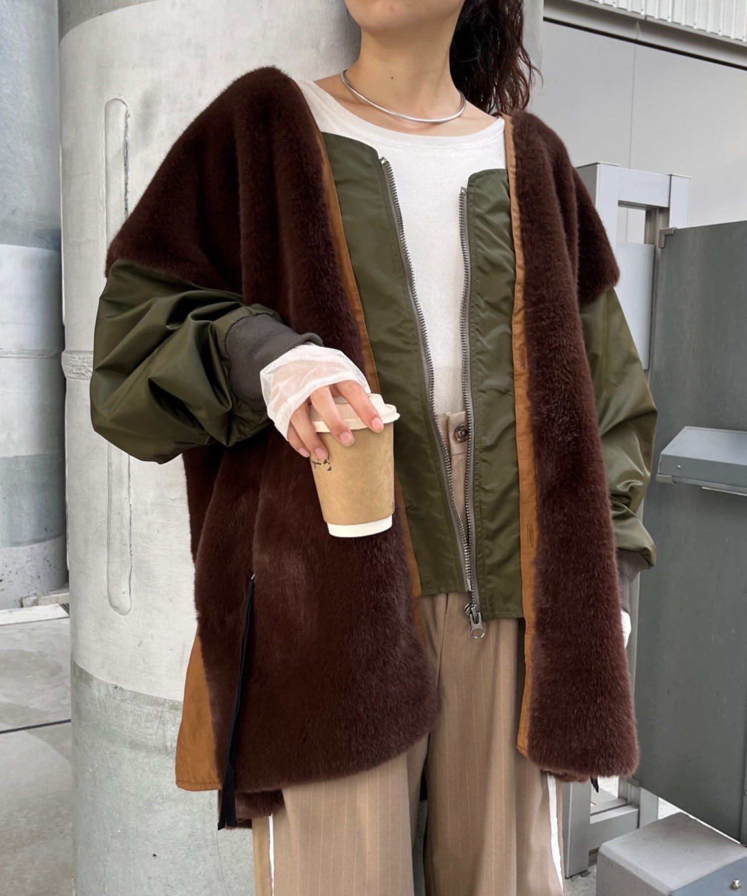 完売品！美品＊etsinta エシンタファー切替ジャケット　カーキ etsinta/エシンタ】ファー切替ジャケット | CIAOPANIC TYPY