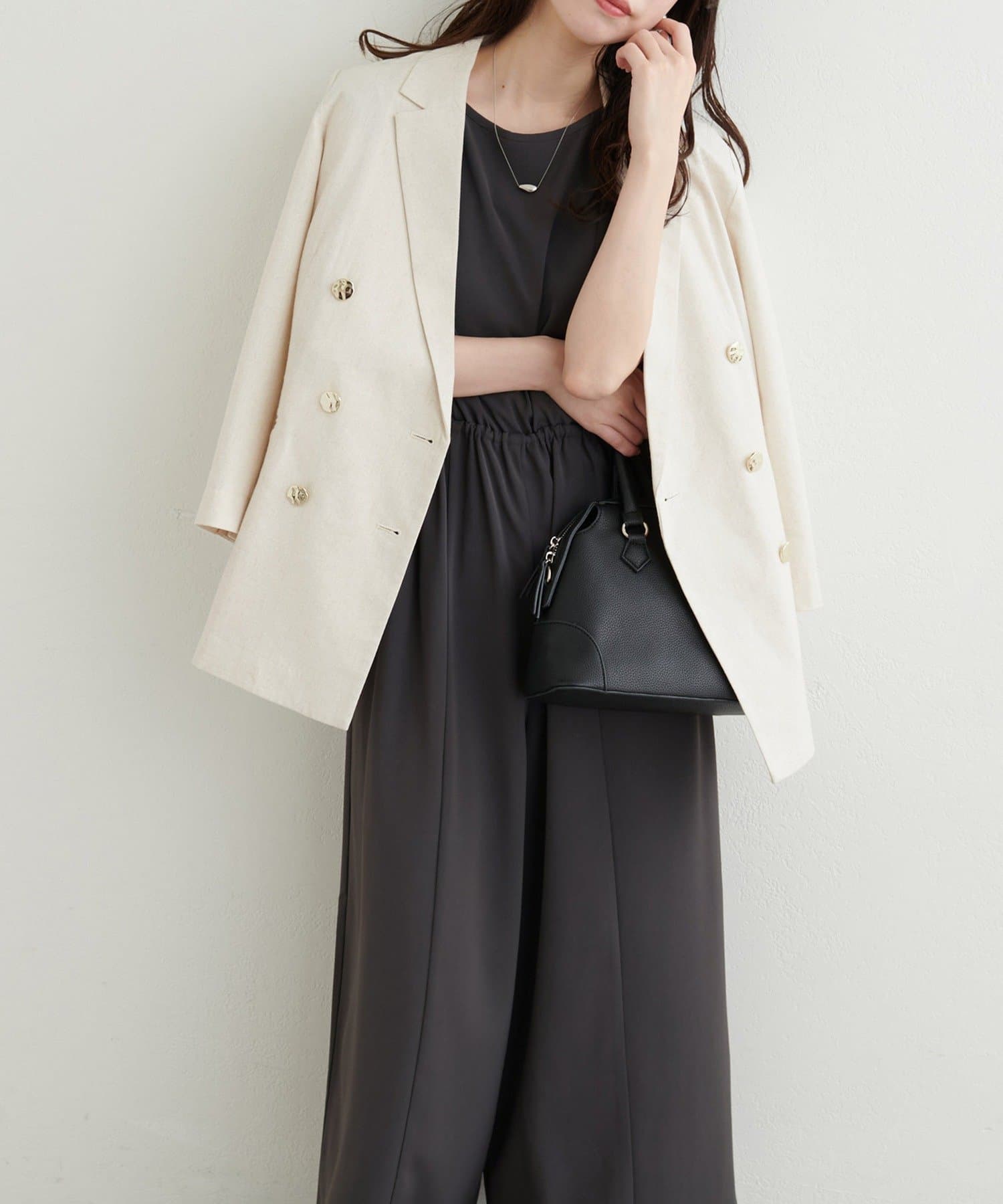 NICE CLAUP / OLIVE des OLIVE OUTLET(ナイスクラップ  / オリーブ デ オリーブ アウトレット) 【natural couture】バックシャーリングロンパース
