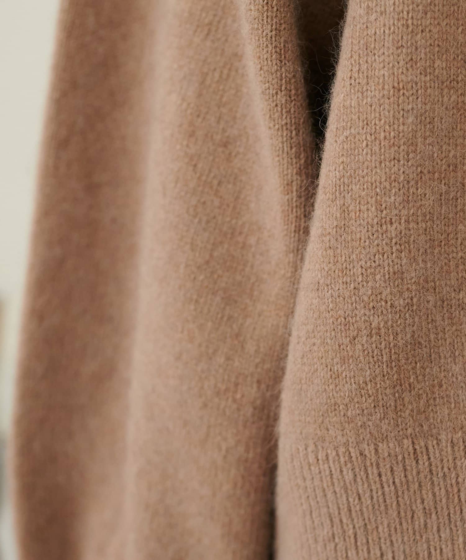 DISCOAT(ディスコート) フォックスブレンドVネックプルオーバー