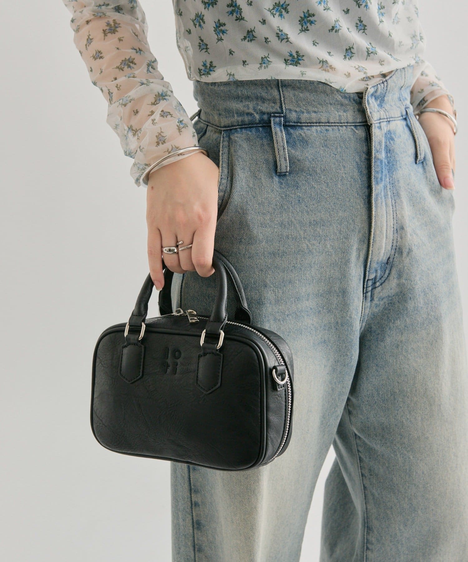 mystic(ミスティック) loti ロゴスクエアBAG