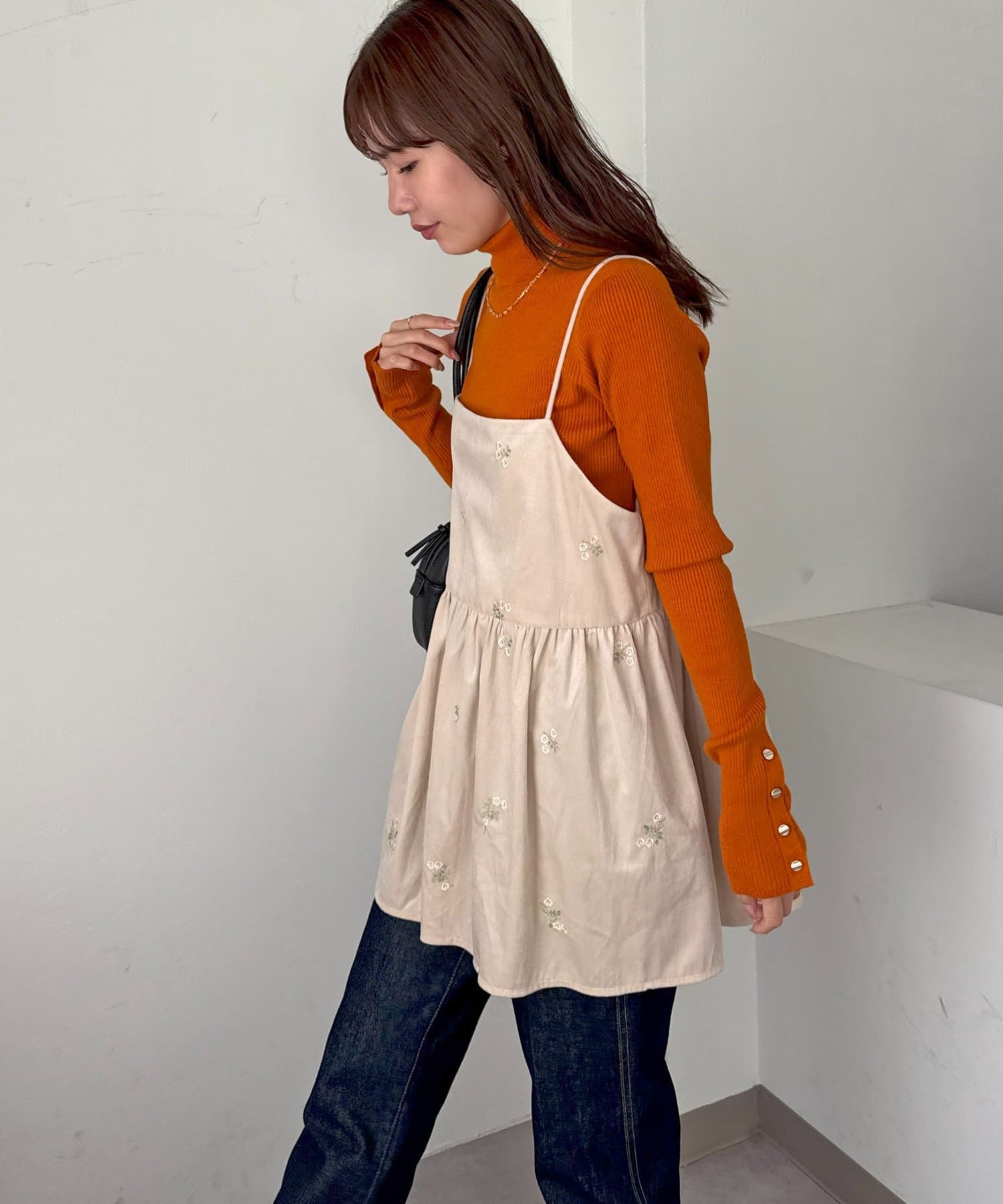 DISCOAT(ディスコート) 【umm.】ベロア刺繍キャミチュニック