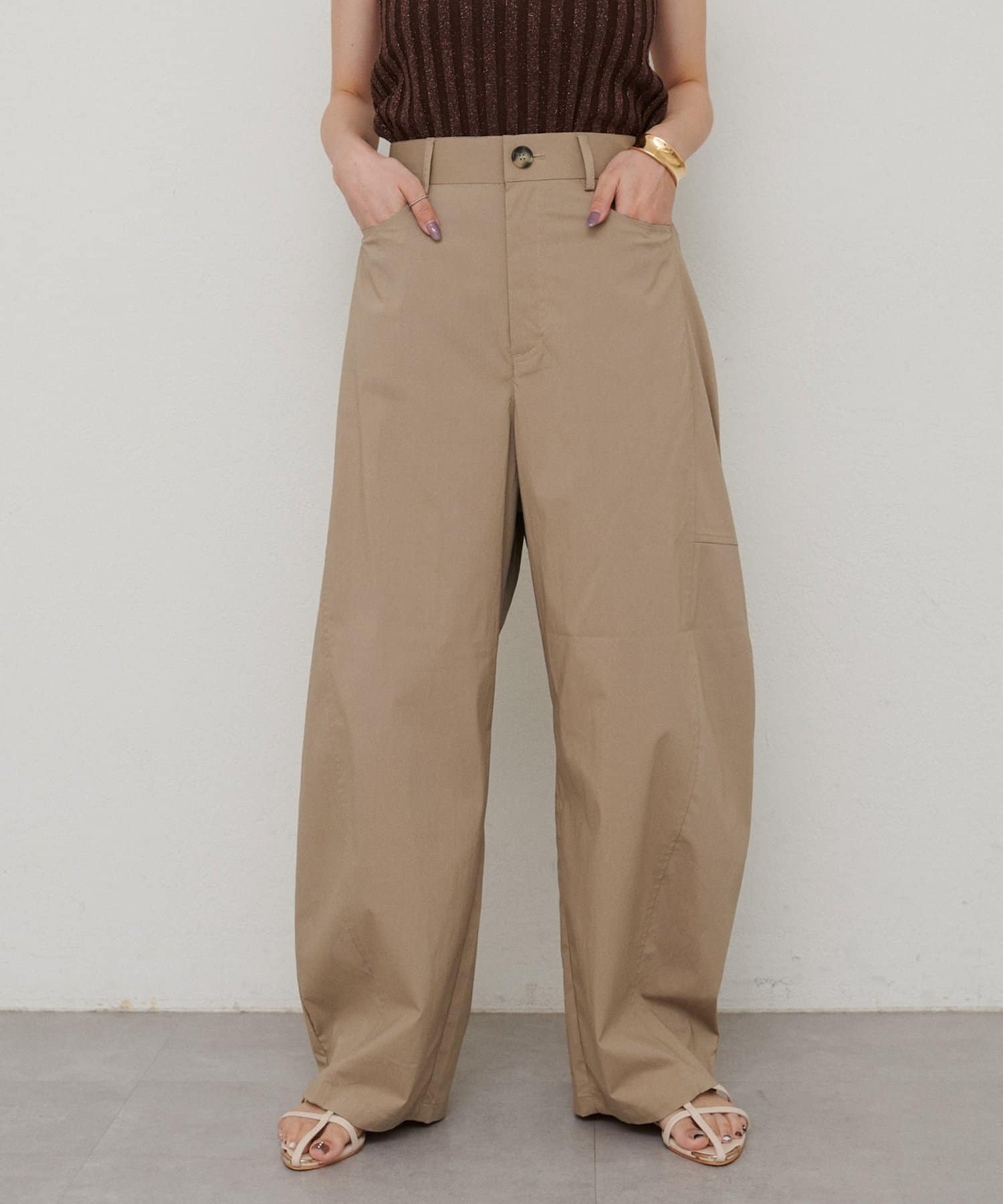 LARUTA(ラルータ) ストレッチクロスカーブパンツ